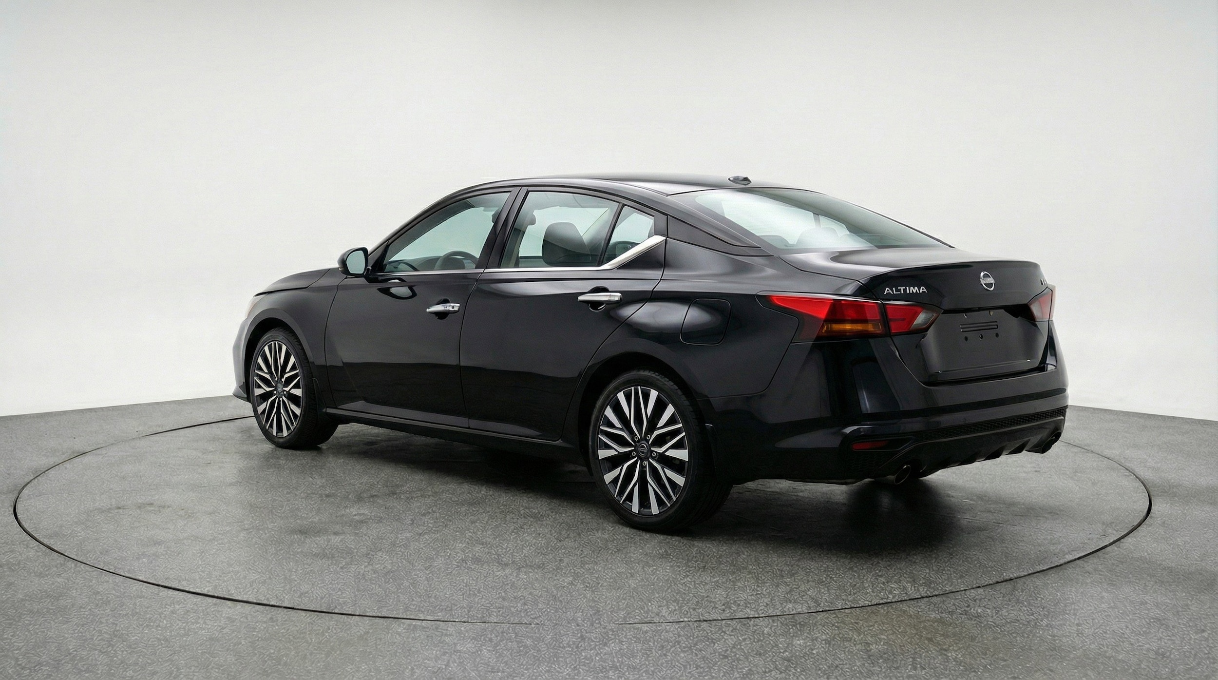 Thumbnail: 2025 Nissan Altima - 6