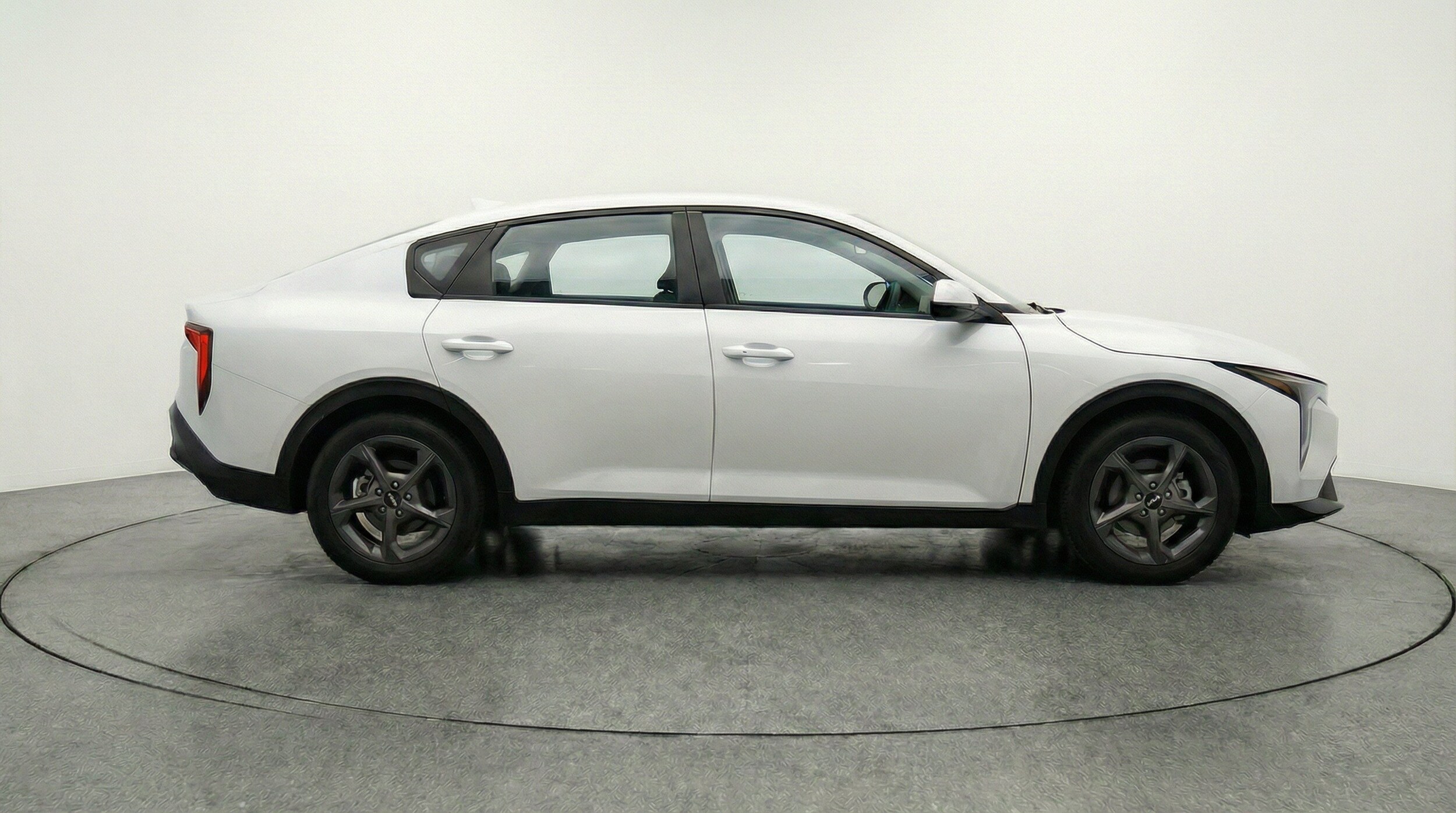 Thumbnail: 2025 Kia K4 - 10