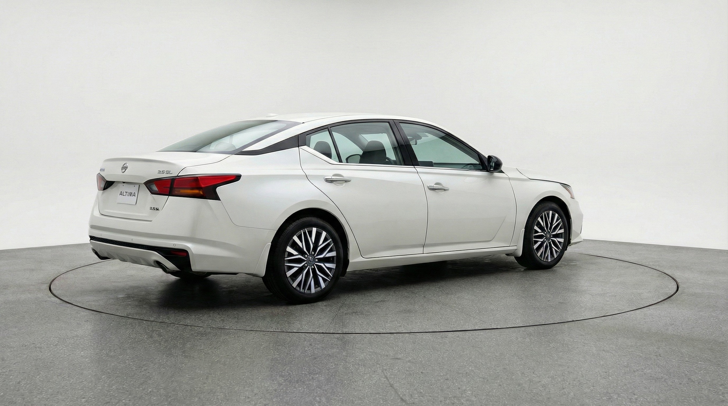 Thumbnail: 2025 Nissan Altima - 9