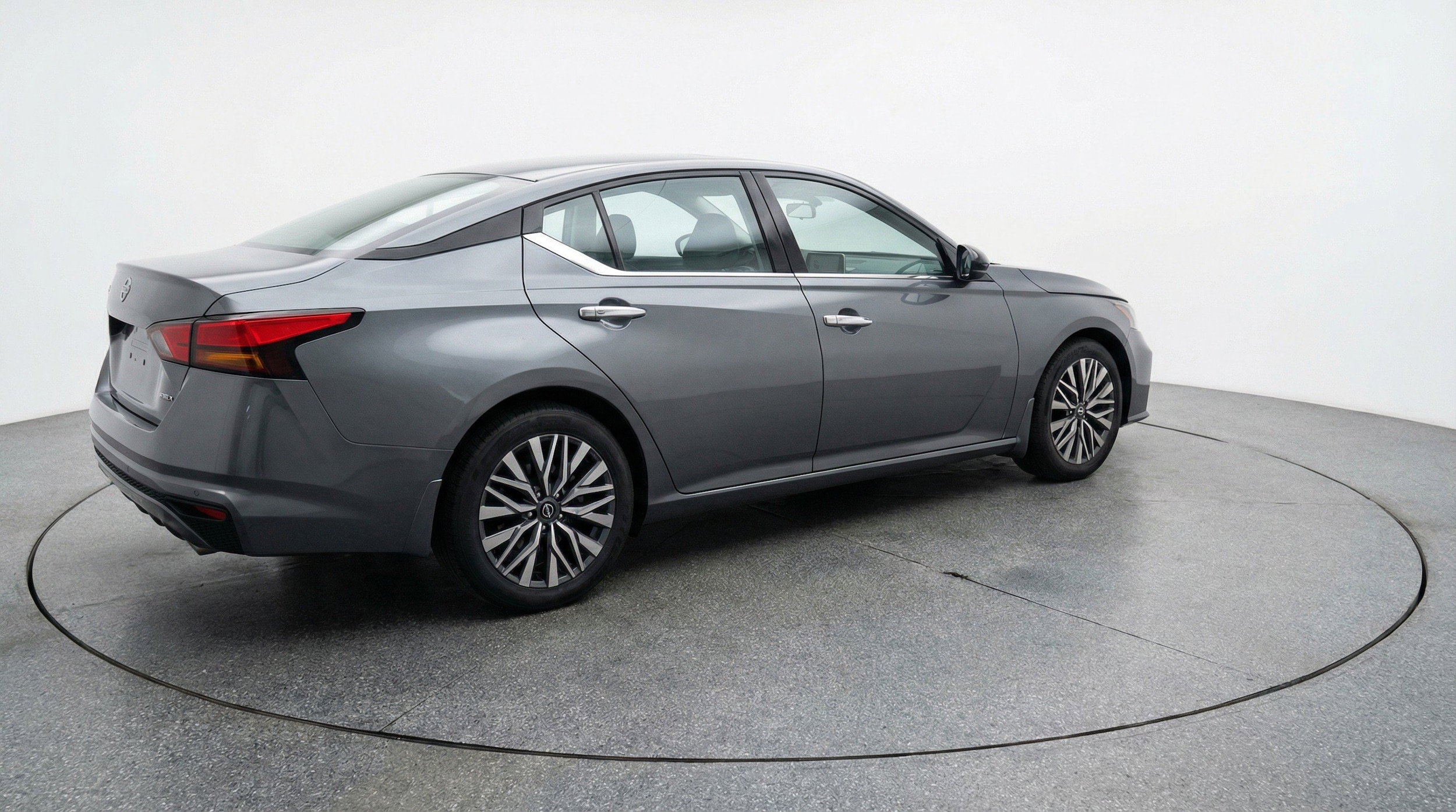 Thumbnail: 2025 Nissan Altima - 9