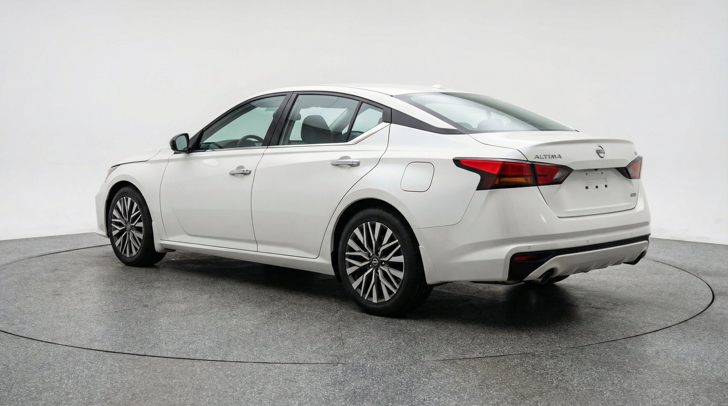 Thumbnail: 2025 Nissan Altima - 6