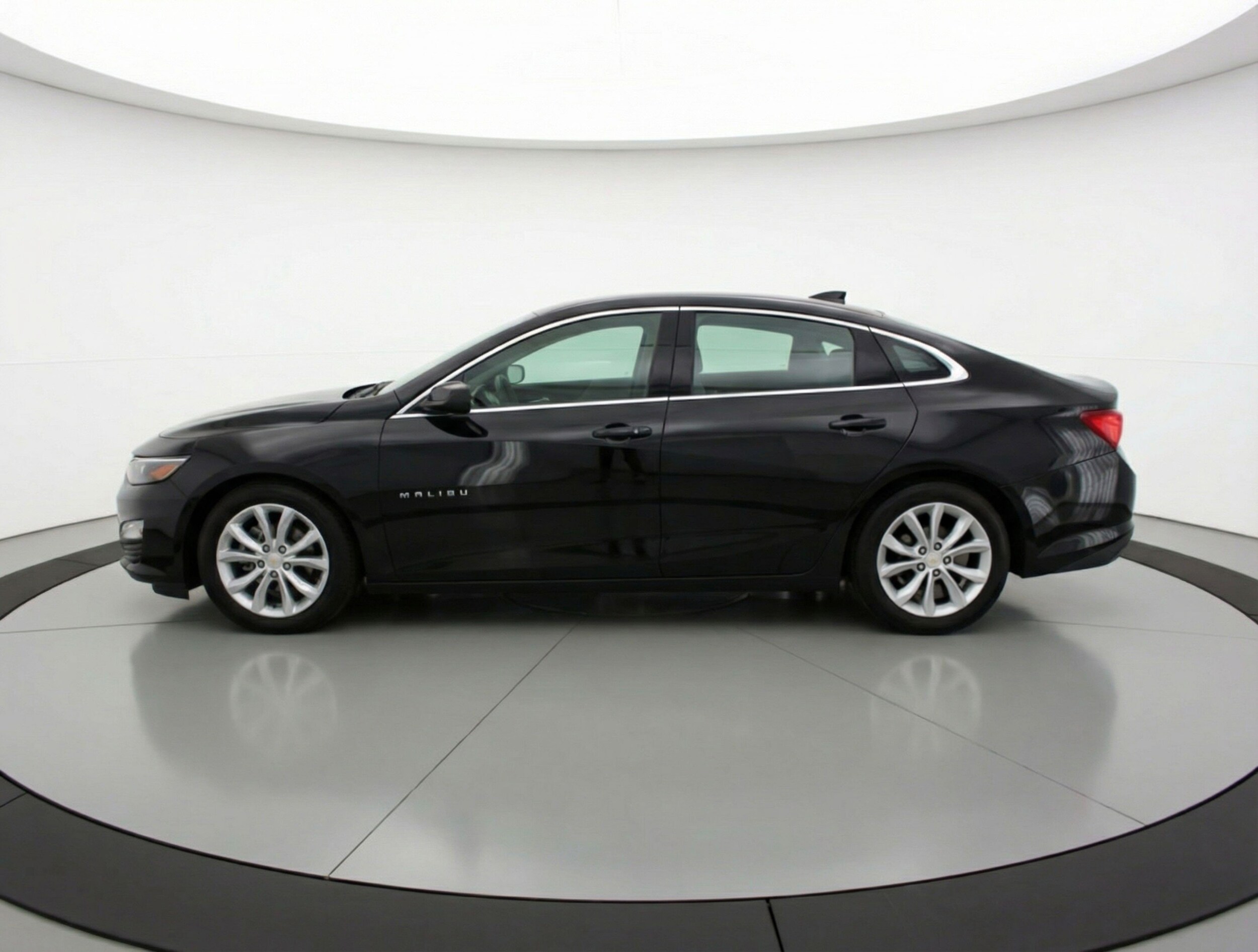 Thumbnail: 2024 Chevrolet Malibu - 5