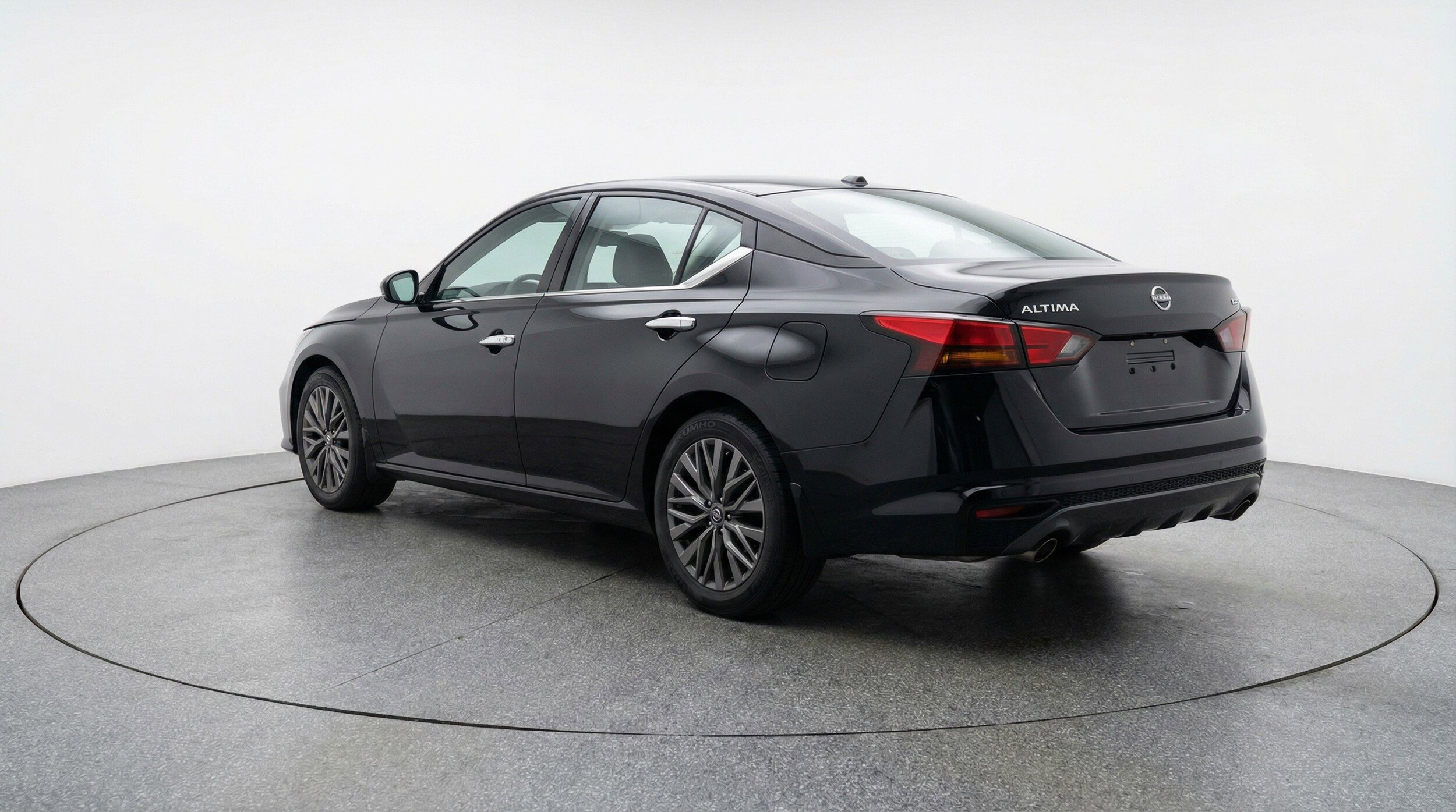 Thumbnail: 2025 Nissan Altima - 6
