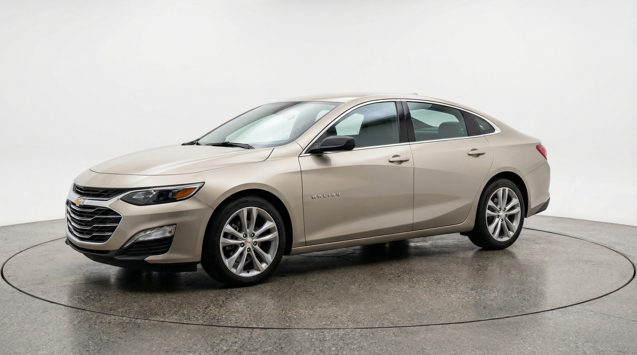 Thumbnail: 2024 Chevrolet Malibu - 3