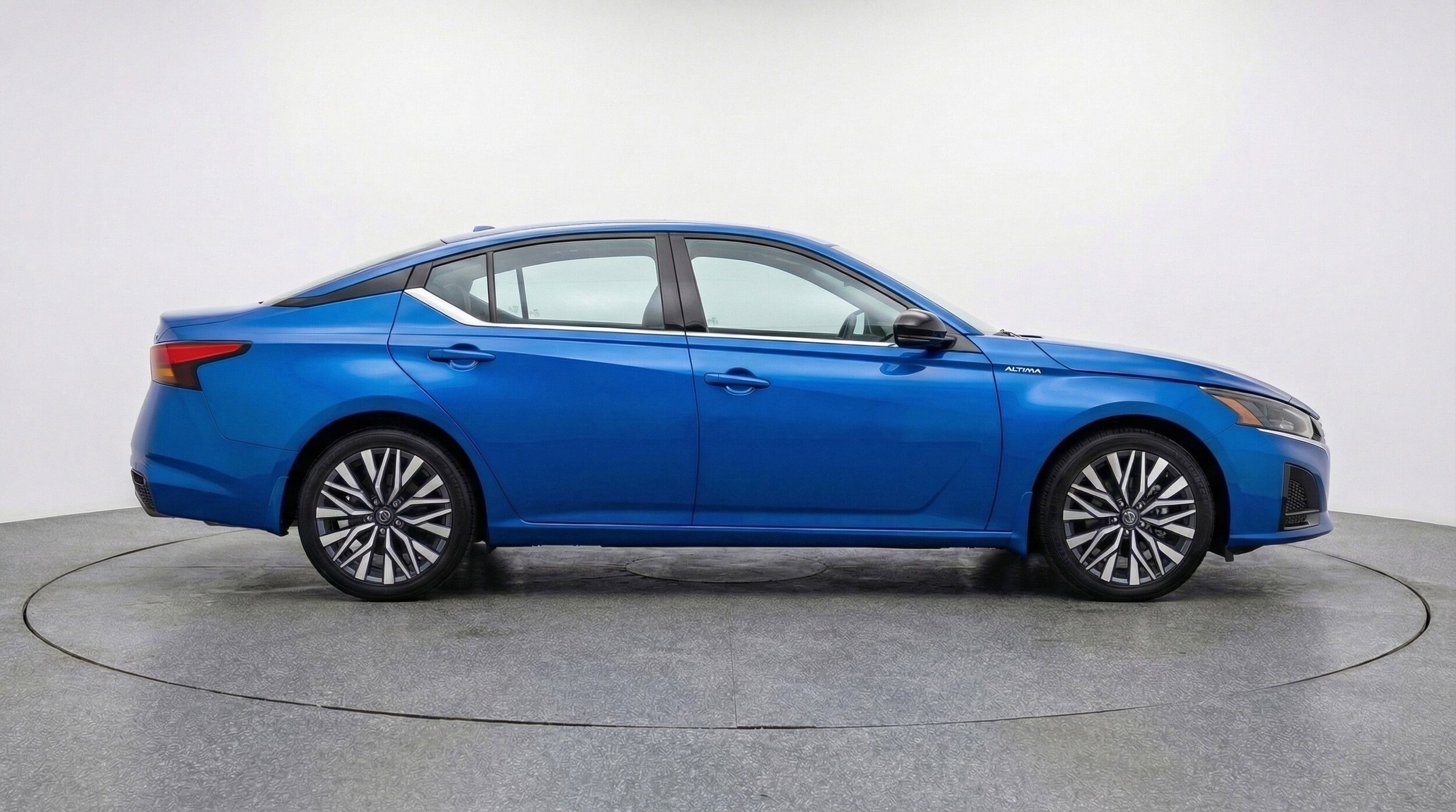 Thumbnail: 2025 Nissan Altima - 11