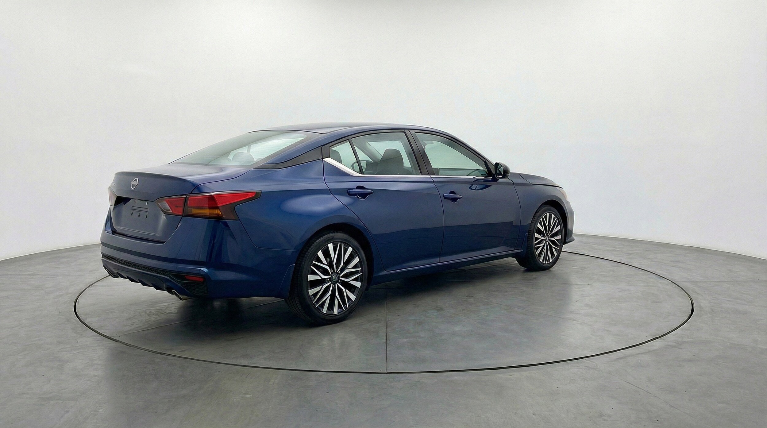 Thumbnail: 2025 Nissan Altima - 9