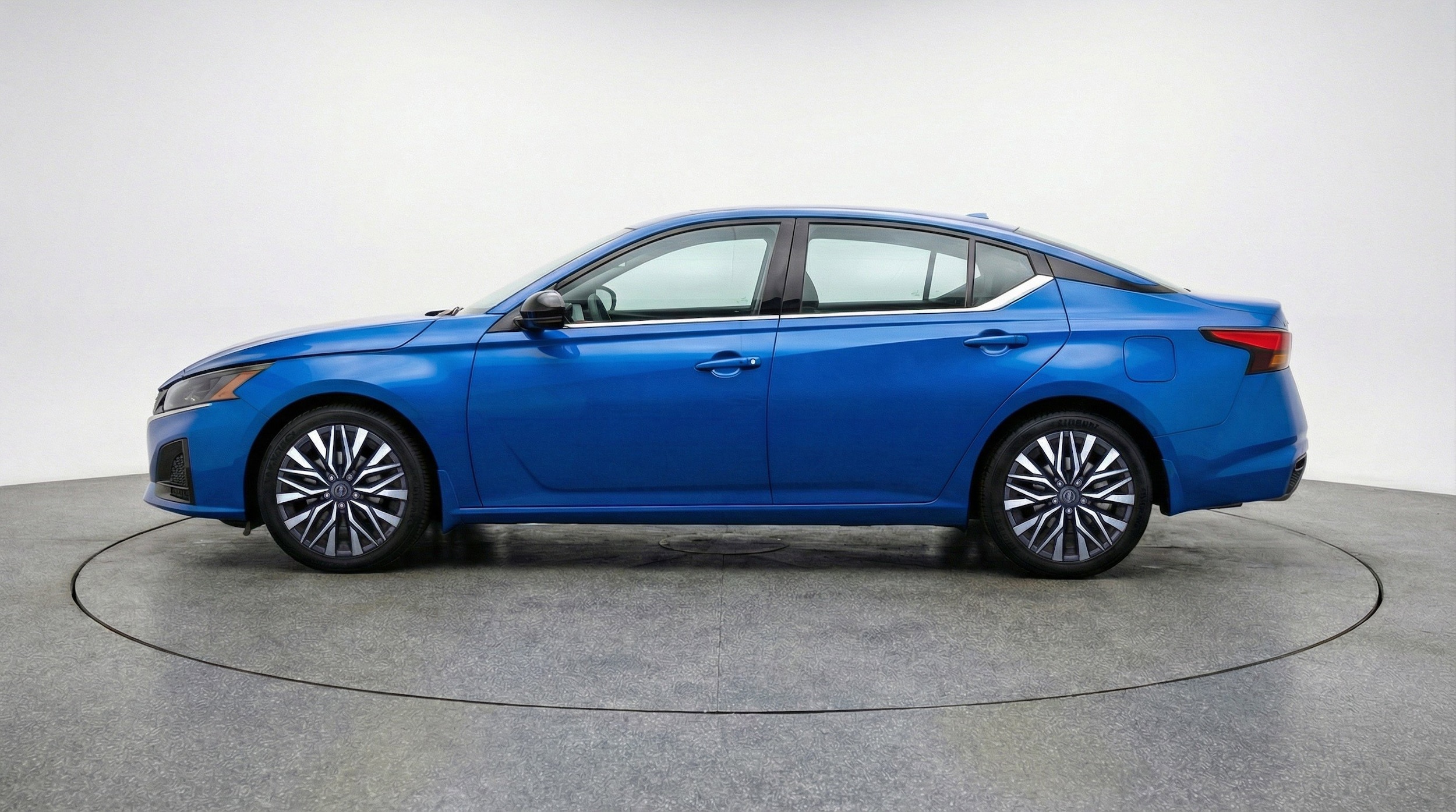 Thumbnail: 2025 Nissan Altima - 5