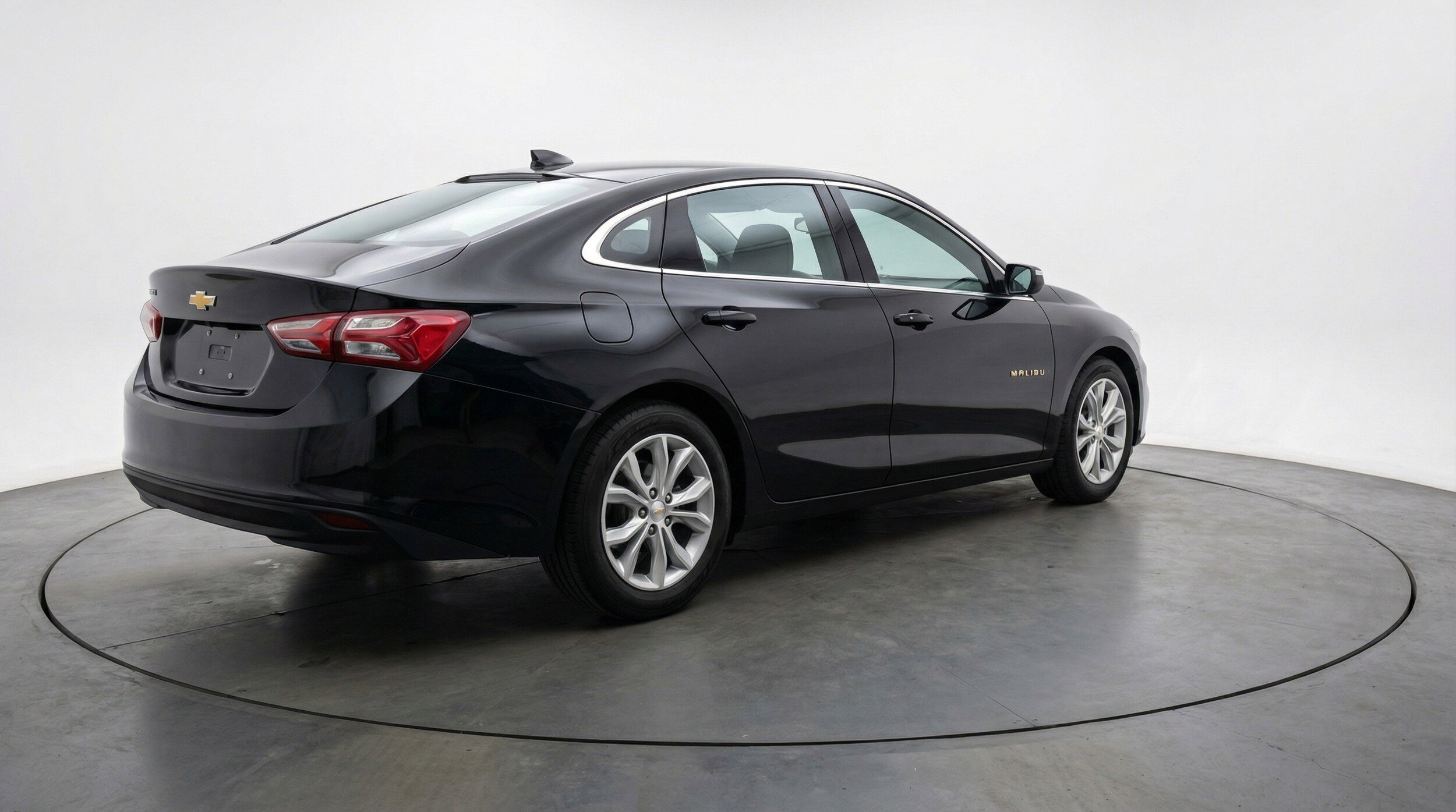 Thumbnail: 2024 Chevrolet Malibu - 9