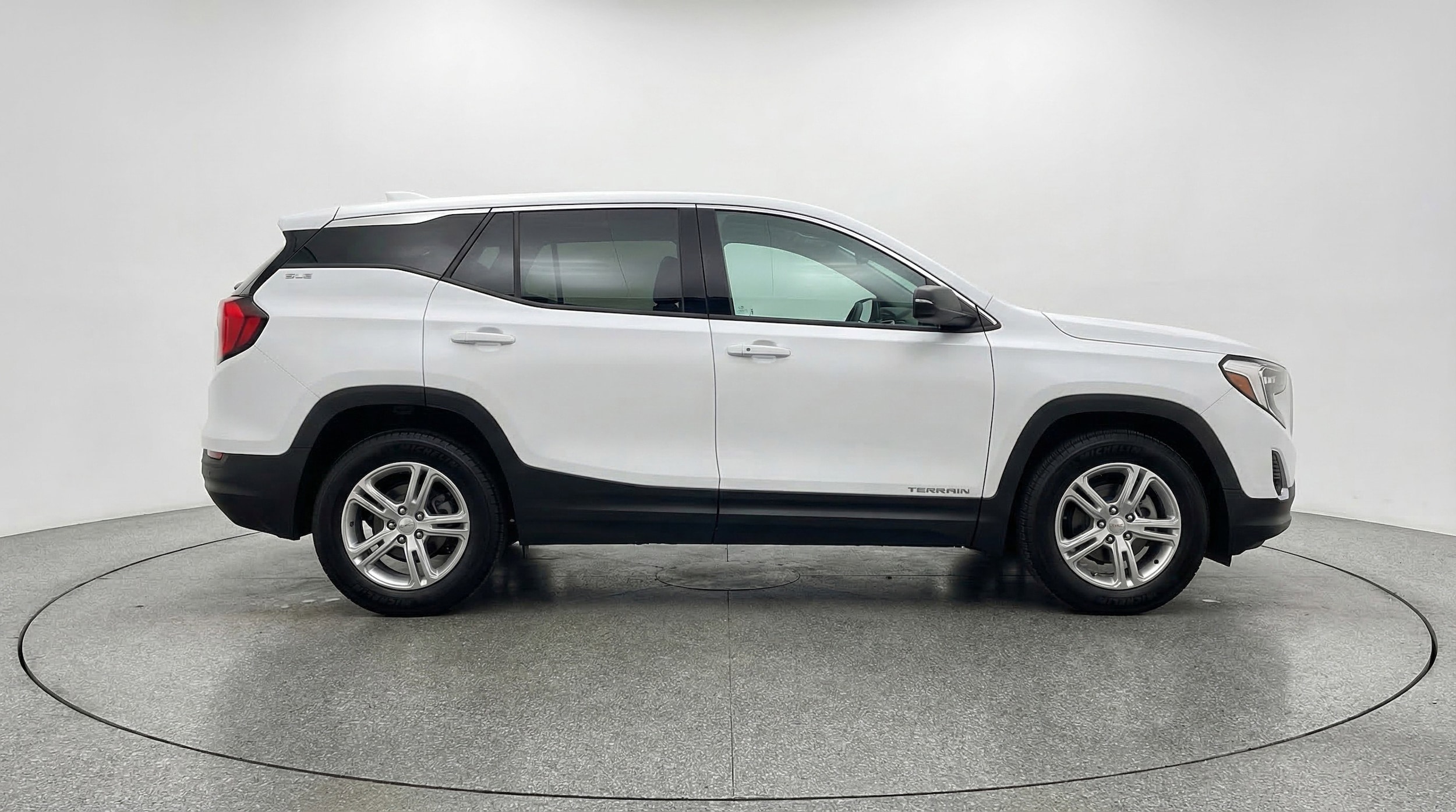 Thumbnail: 2024 GMC Terrain - 11