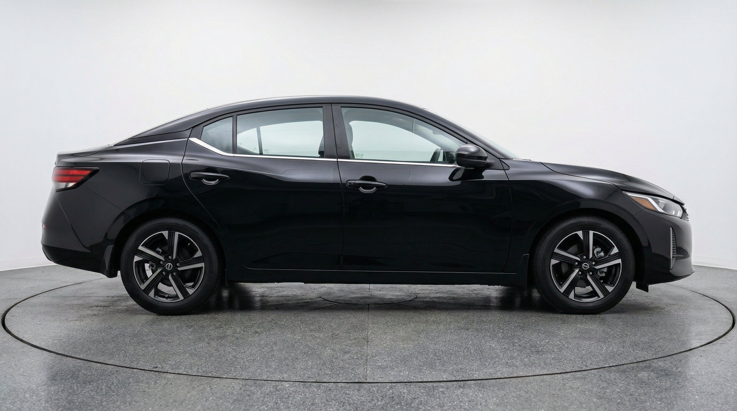 Thumbnail: 2025 Nissan Sentra - 11