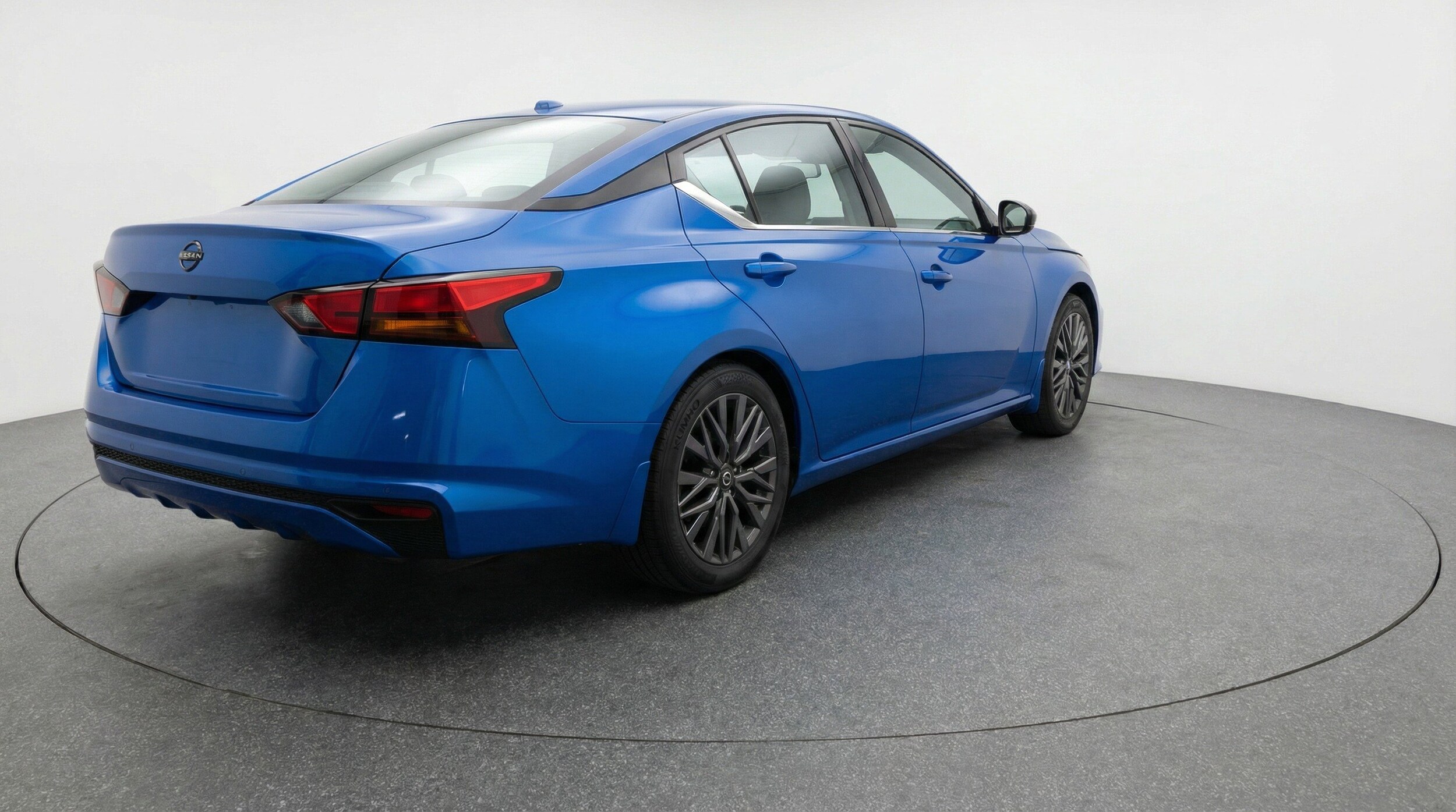 Thumbnail: 2025 Nissan Altima - 9