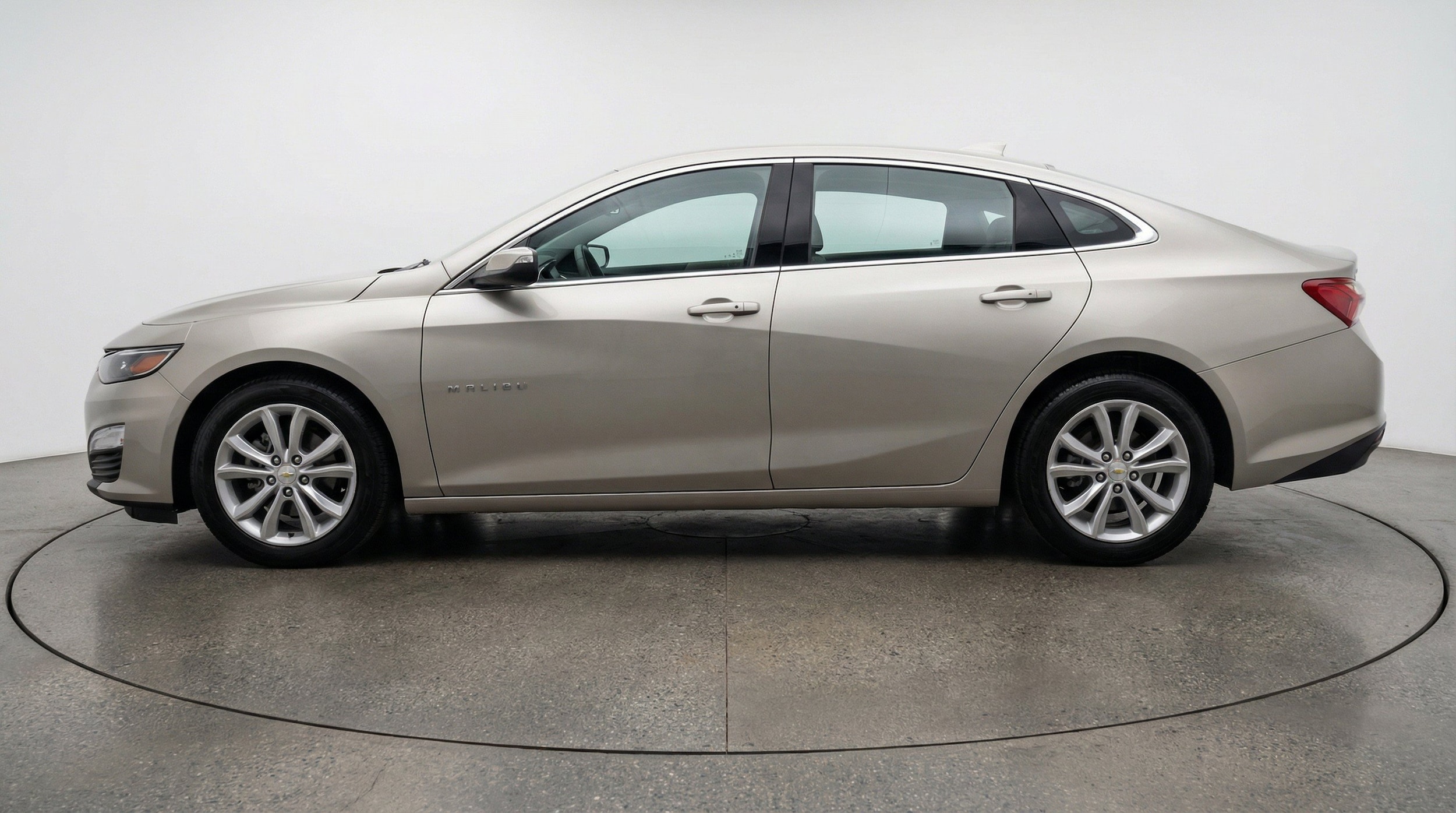 Thumbnail: 2024 Chevrolet Malibu - 5