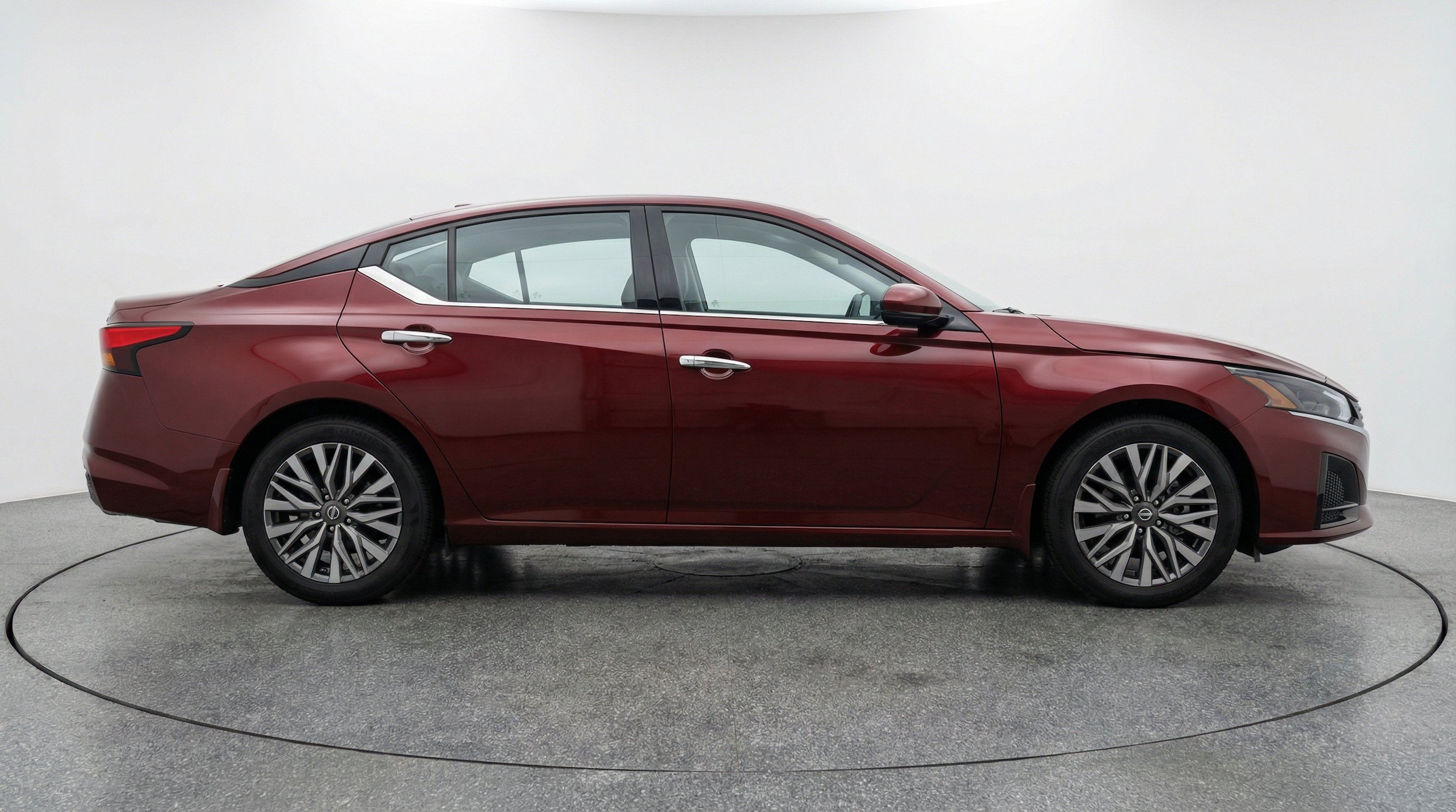 Thumbnail: 2025 Nissan Altima - 11