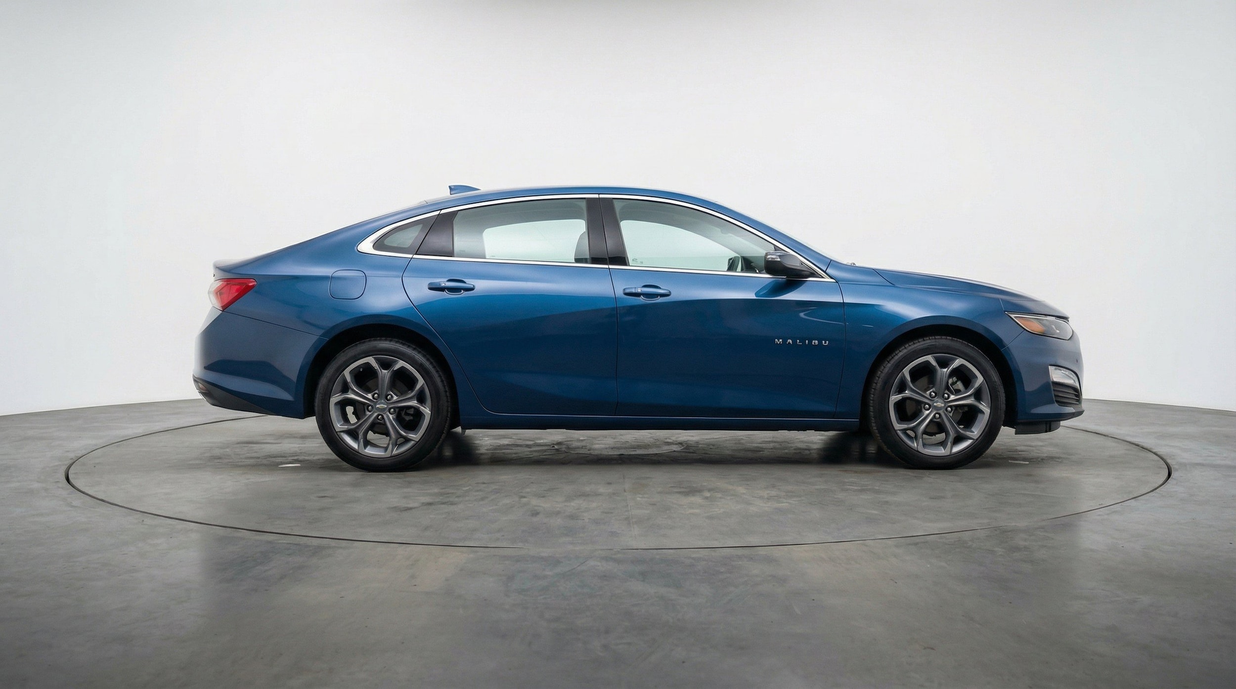 Thumbnail: 2024 Chevrolet Malibu - 11