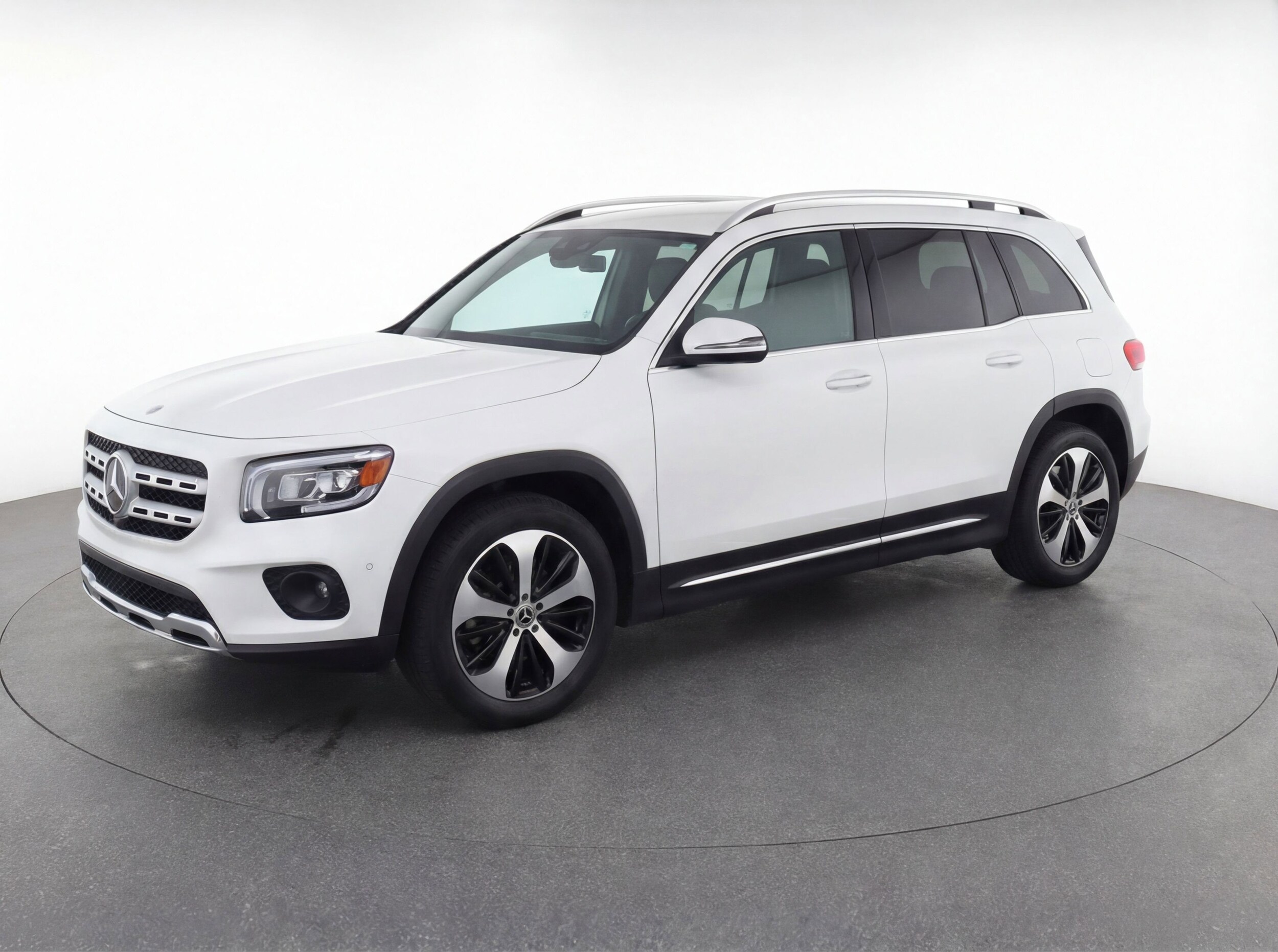 Thumbnail: 2025 Mercedes-Benz GLB - 3