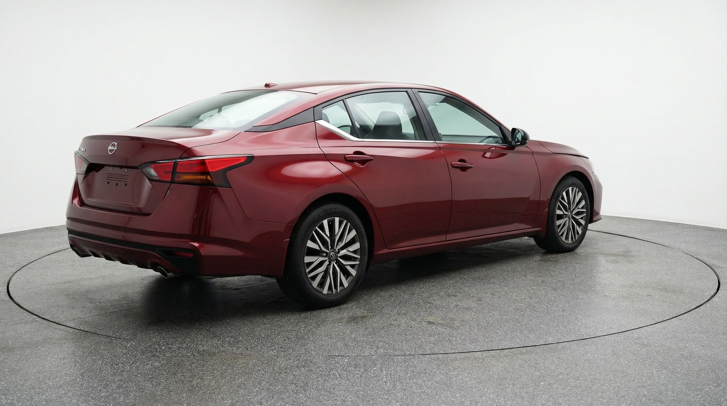 Thumbnail: 2025 Nissan Altima - 9