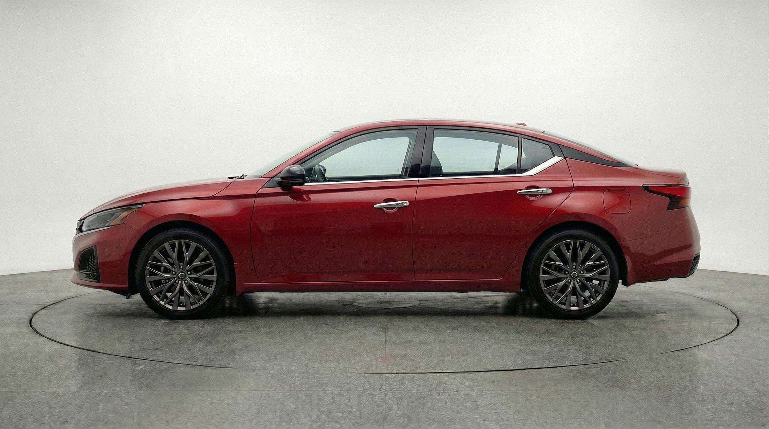 Thumbnail: 2025 Nissan Altima - 5