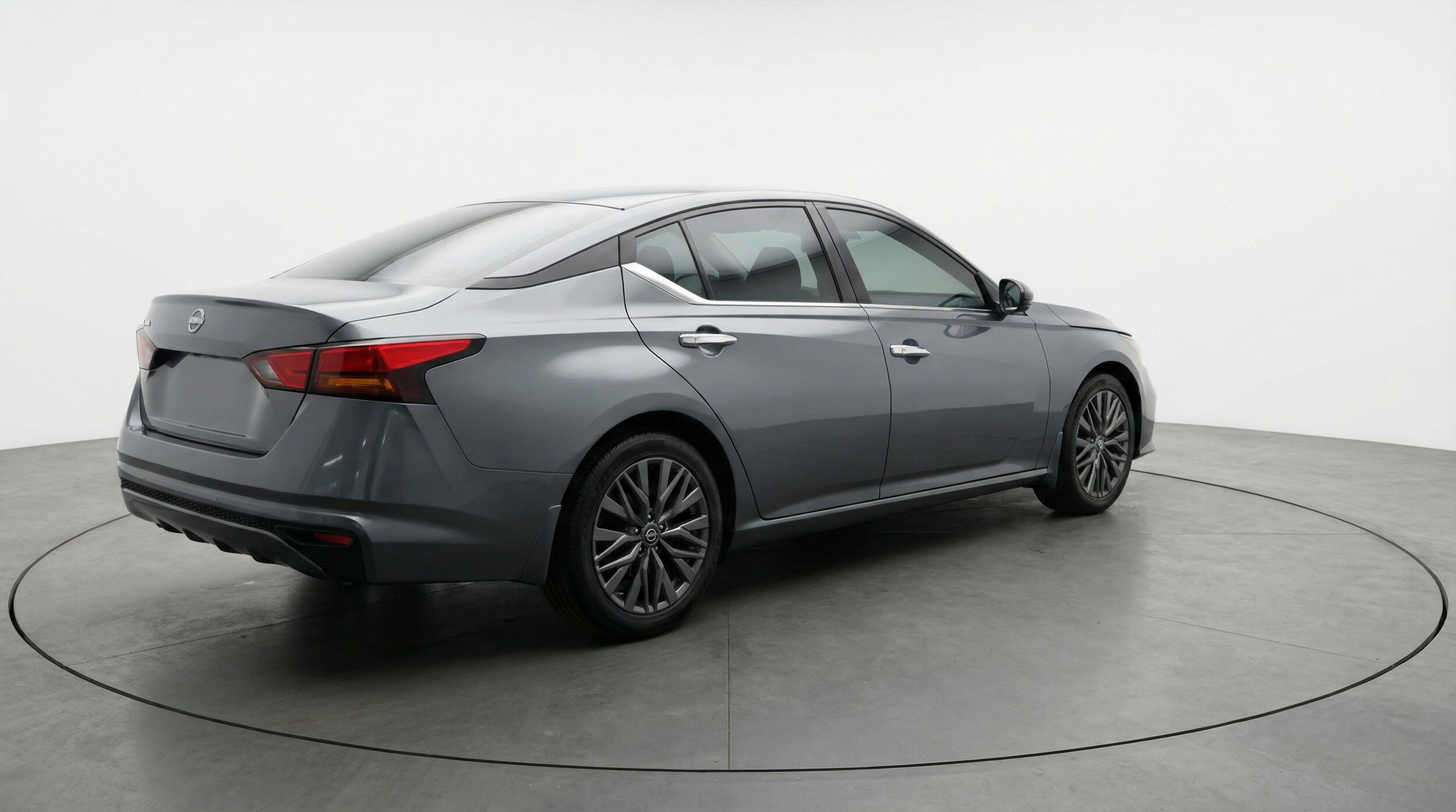 Thumbnail: 2025 Nissan Altima - 9