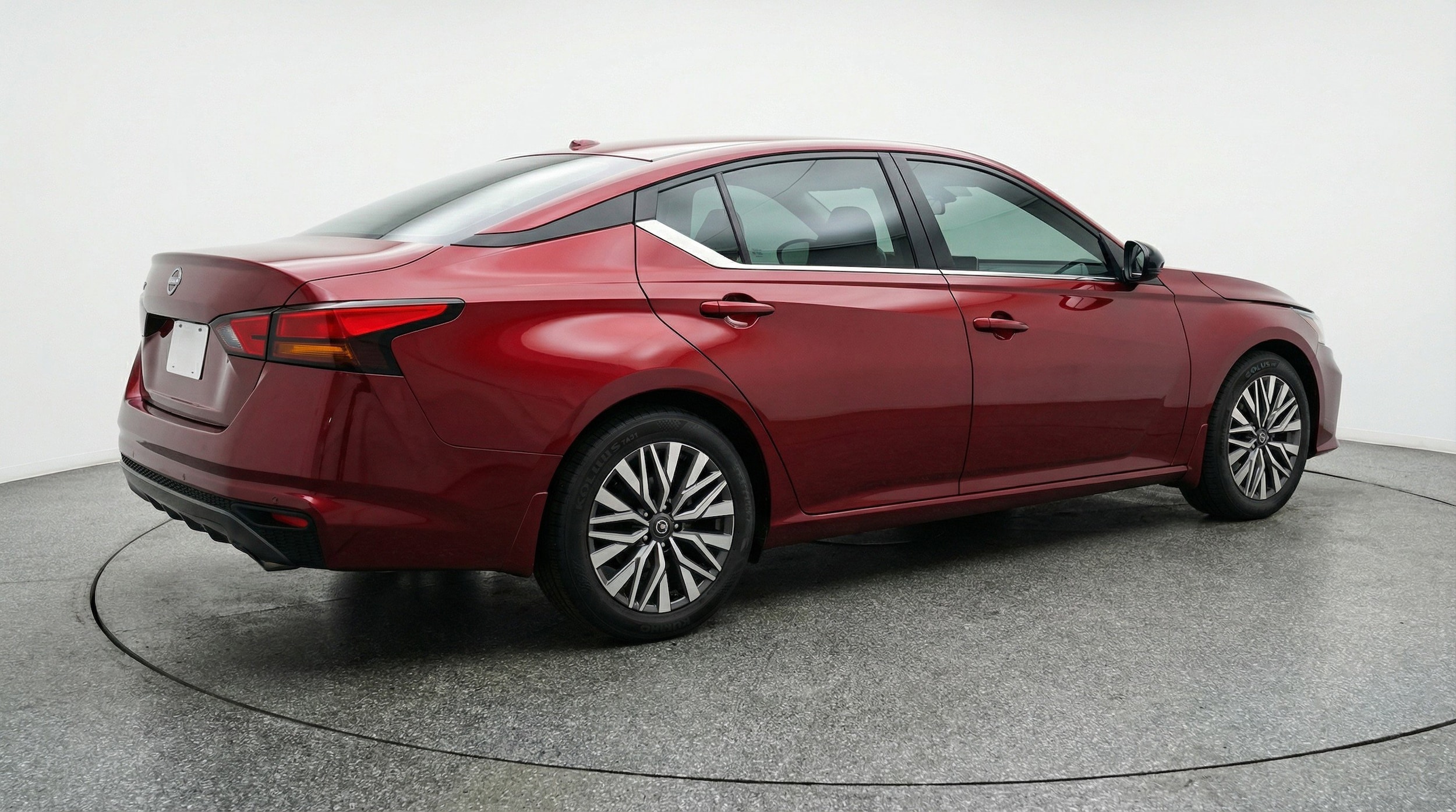 Thumbnail: 2025 Nissan Altima - 9