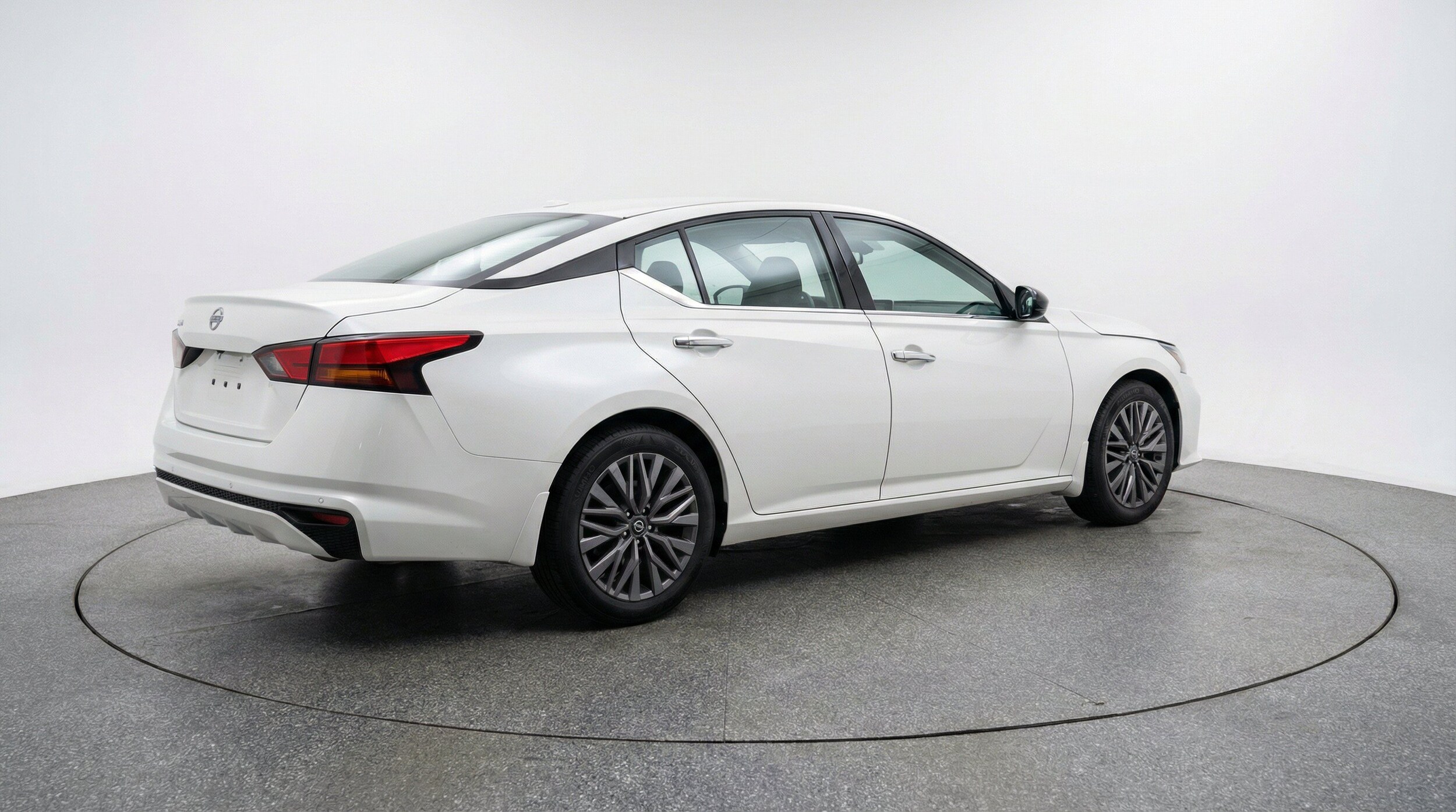 Thumbnail: 2025 Nissan Altima - 9