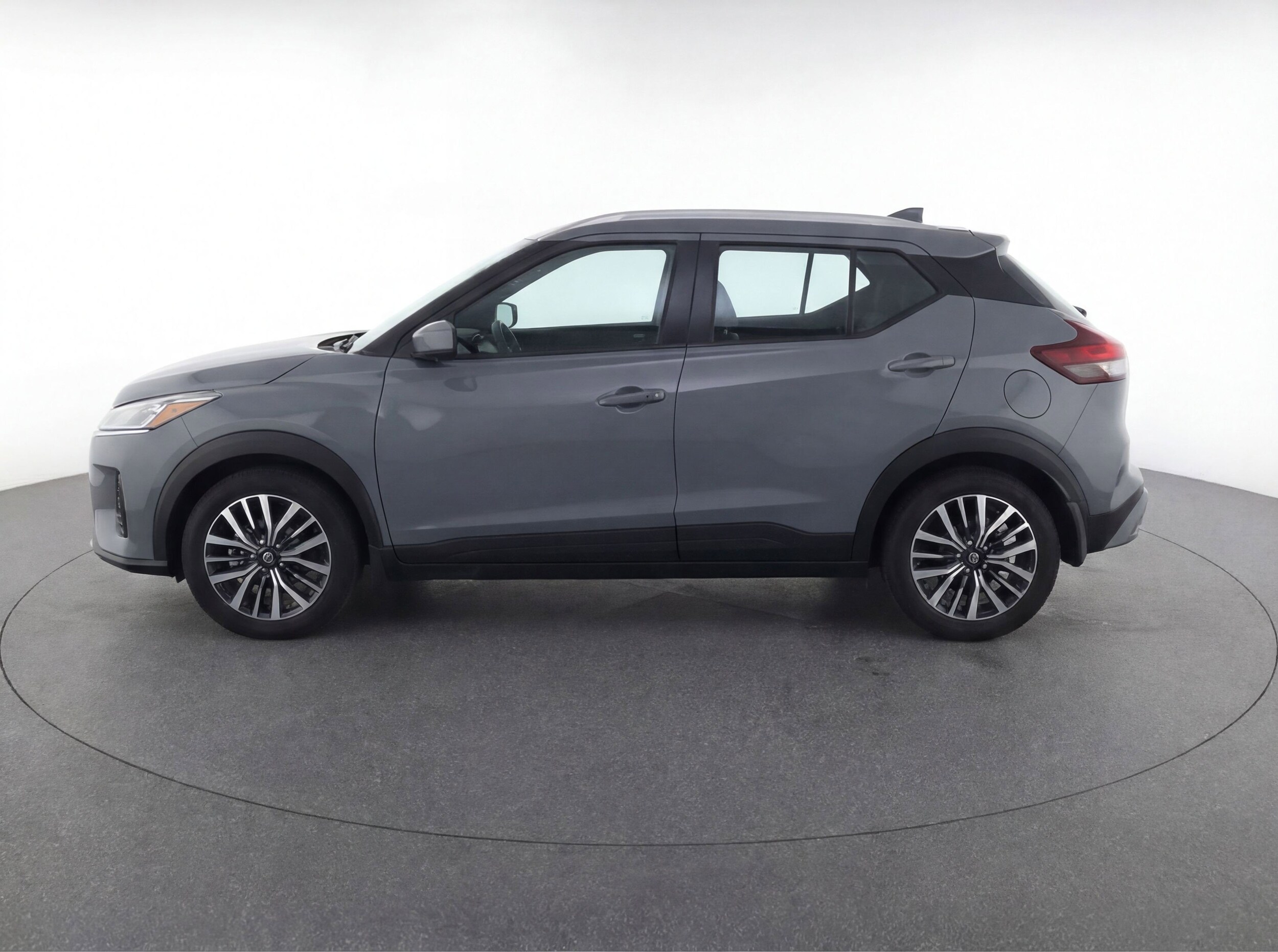 Thumbnail: 2024 Nissan Kicks - 5