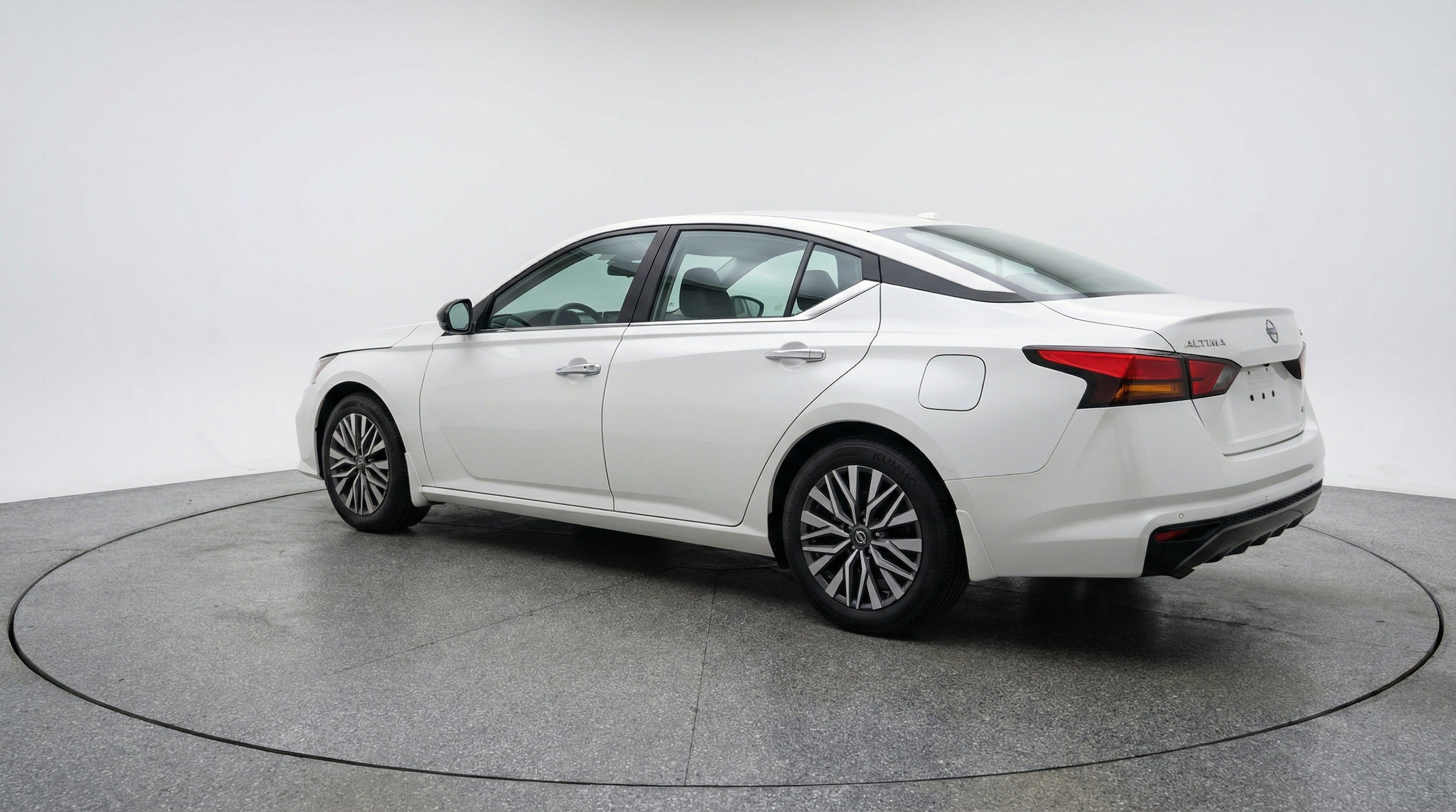 Thumbnail: 2025 Nissan Altima - 6