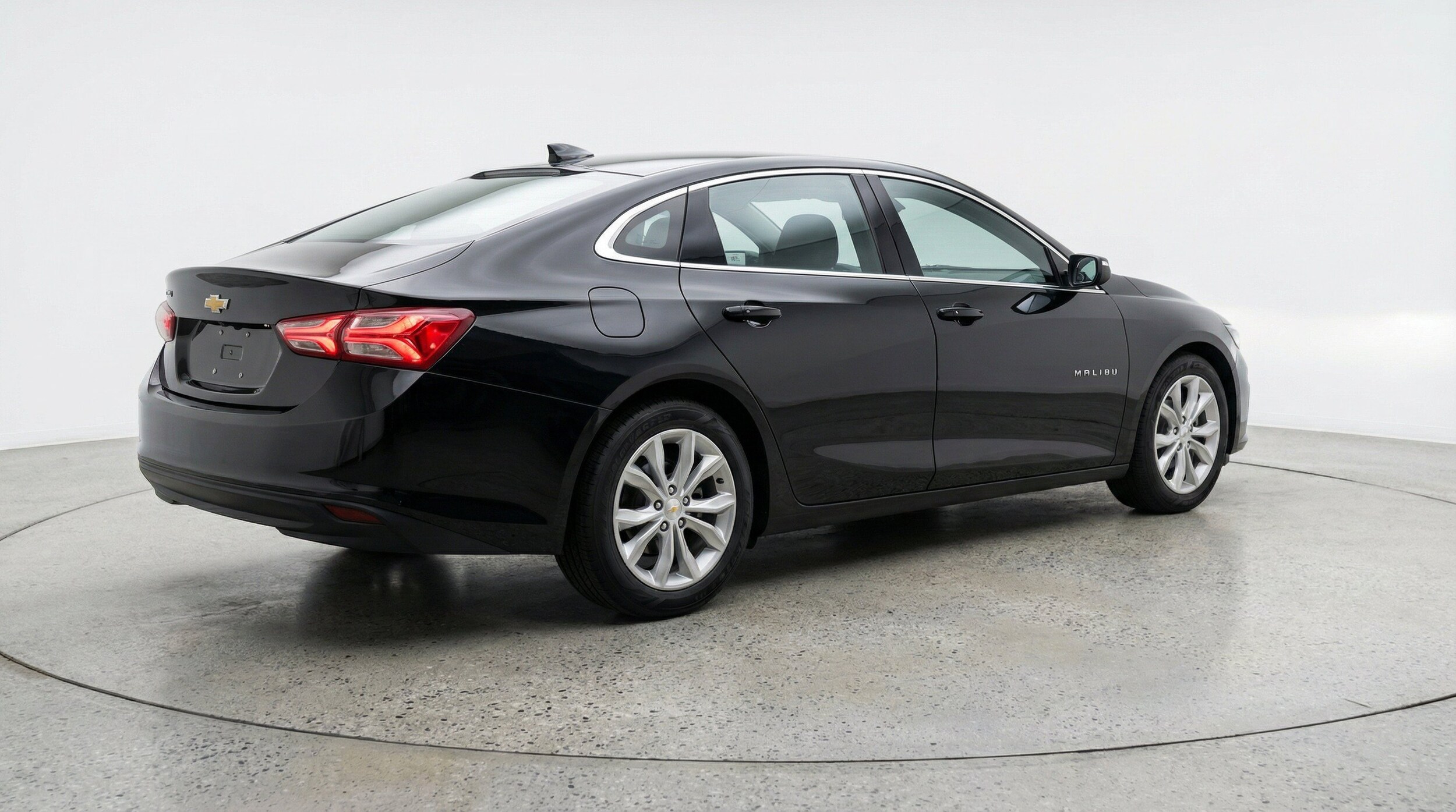 Thumbnail: 2024 Chevrolet Malibu - 9