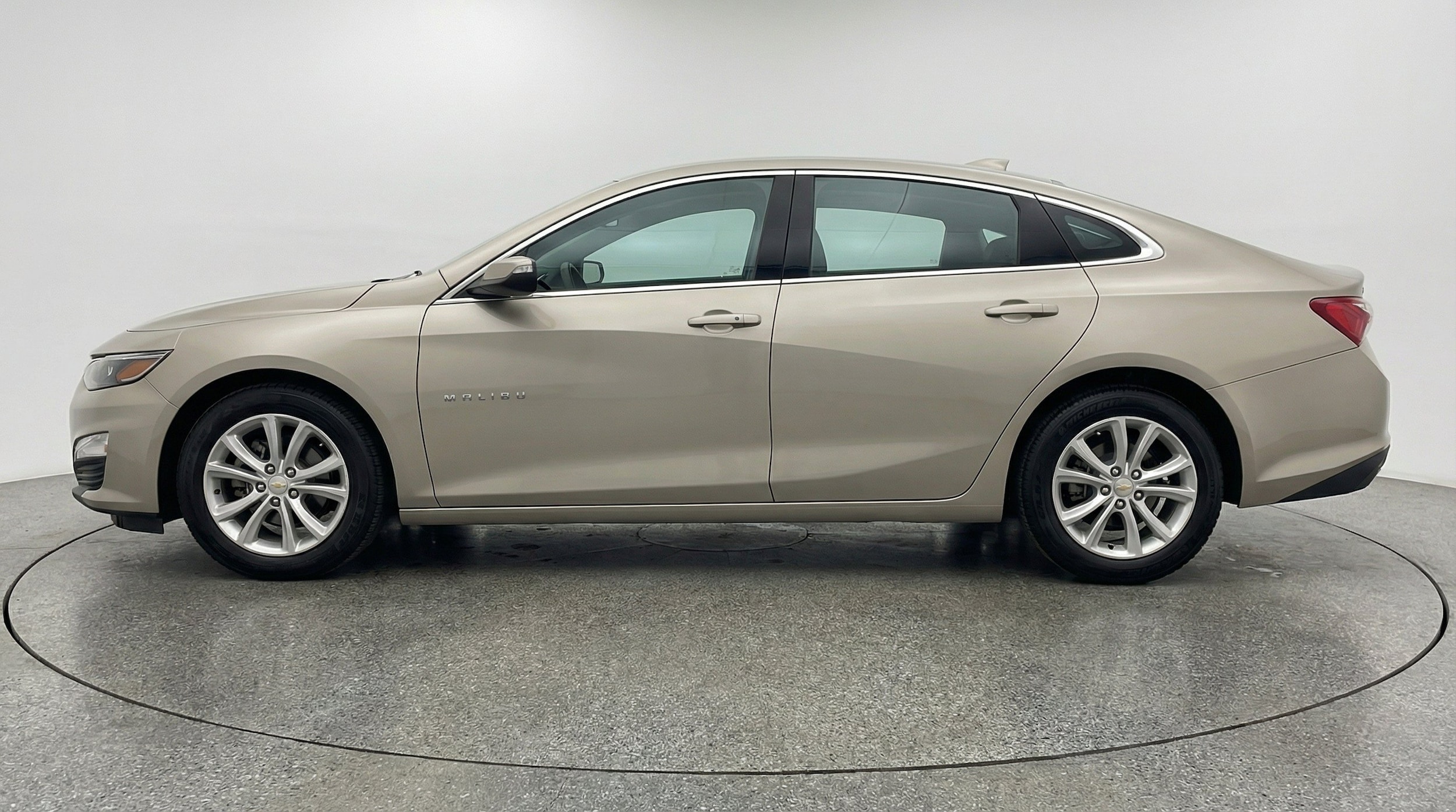 Thumbnail: 2024 Chevrolet Malibu - 5