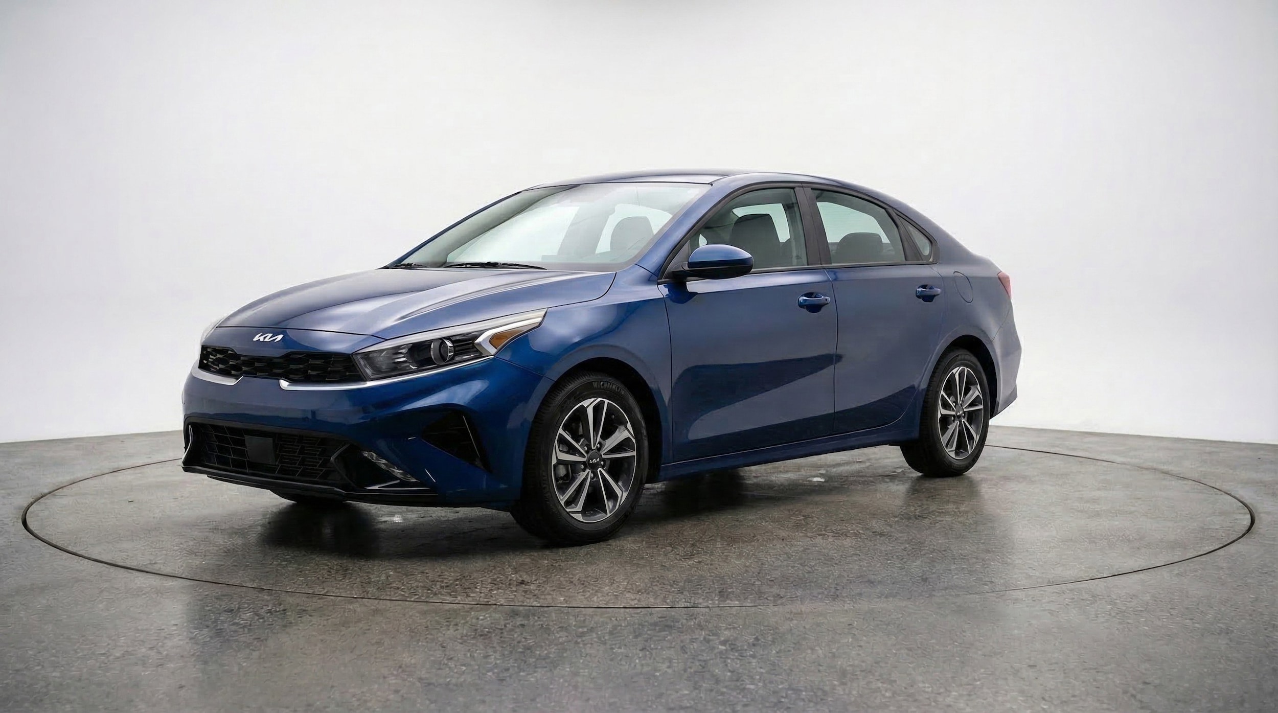 Thumbnail: 2024 Kia Forte - 3