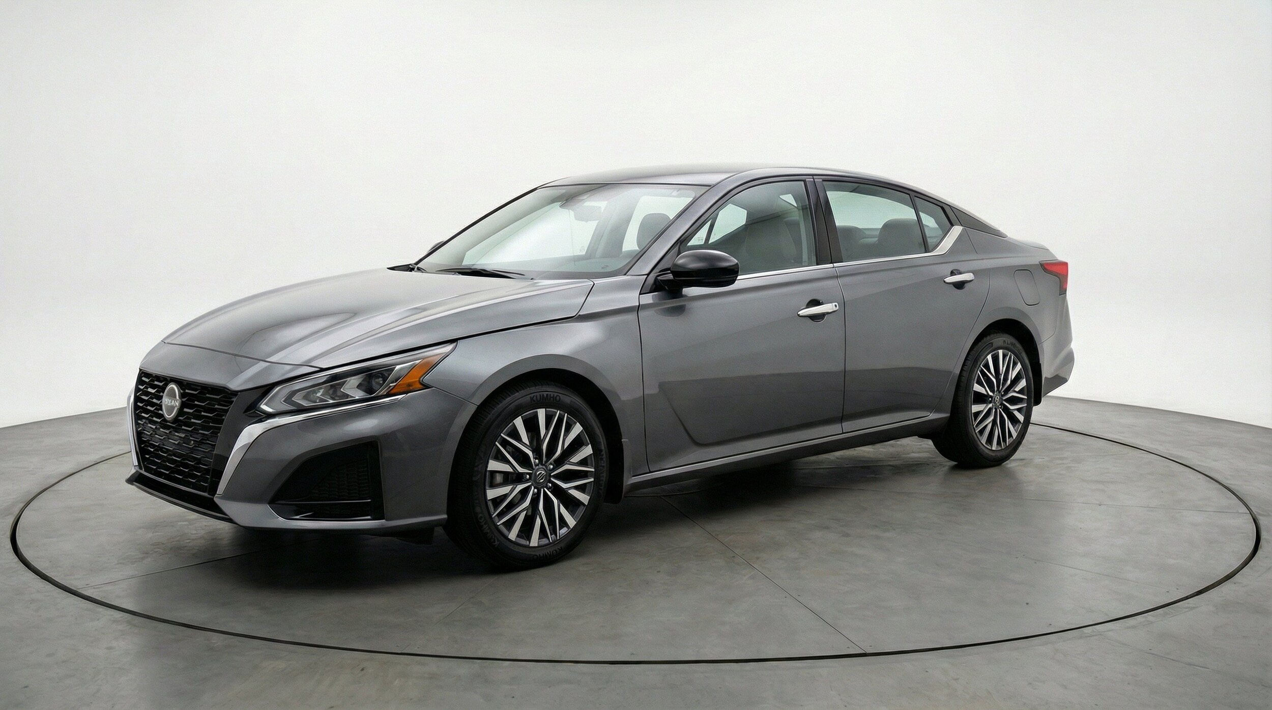 Thumbnail: 2025 Nissan Altima - 3