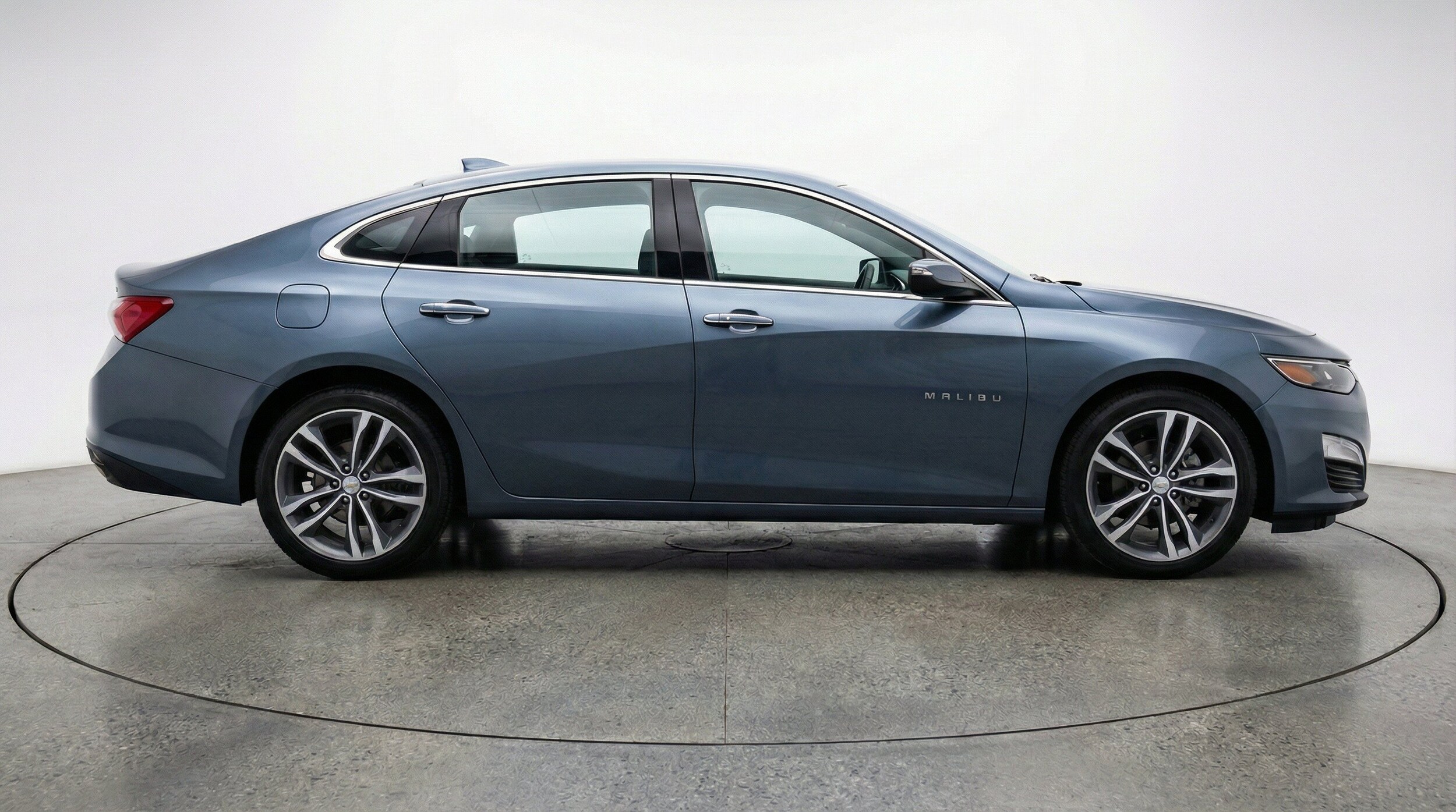 Thumbnail: 2024 Chevrolet Malibu - 11