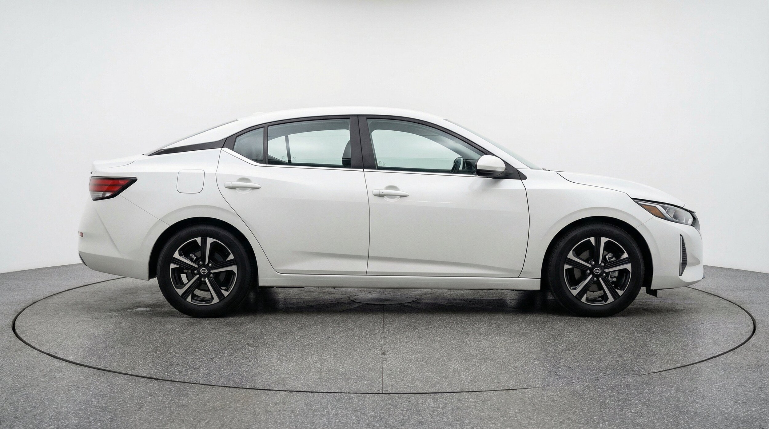 Thumbnail: 2025 Nissan Sentra - 11