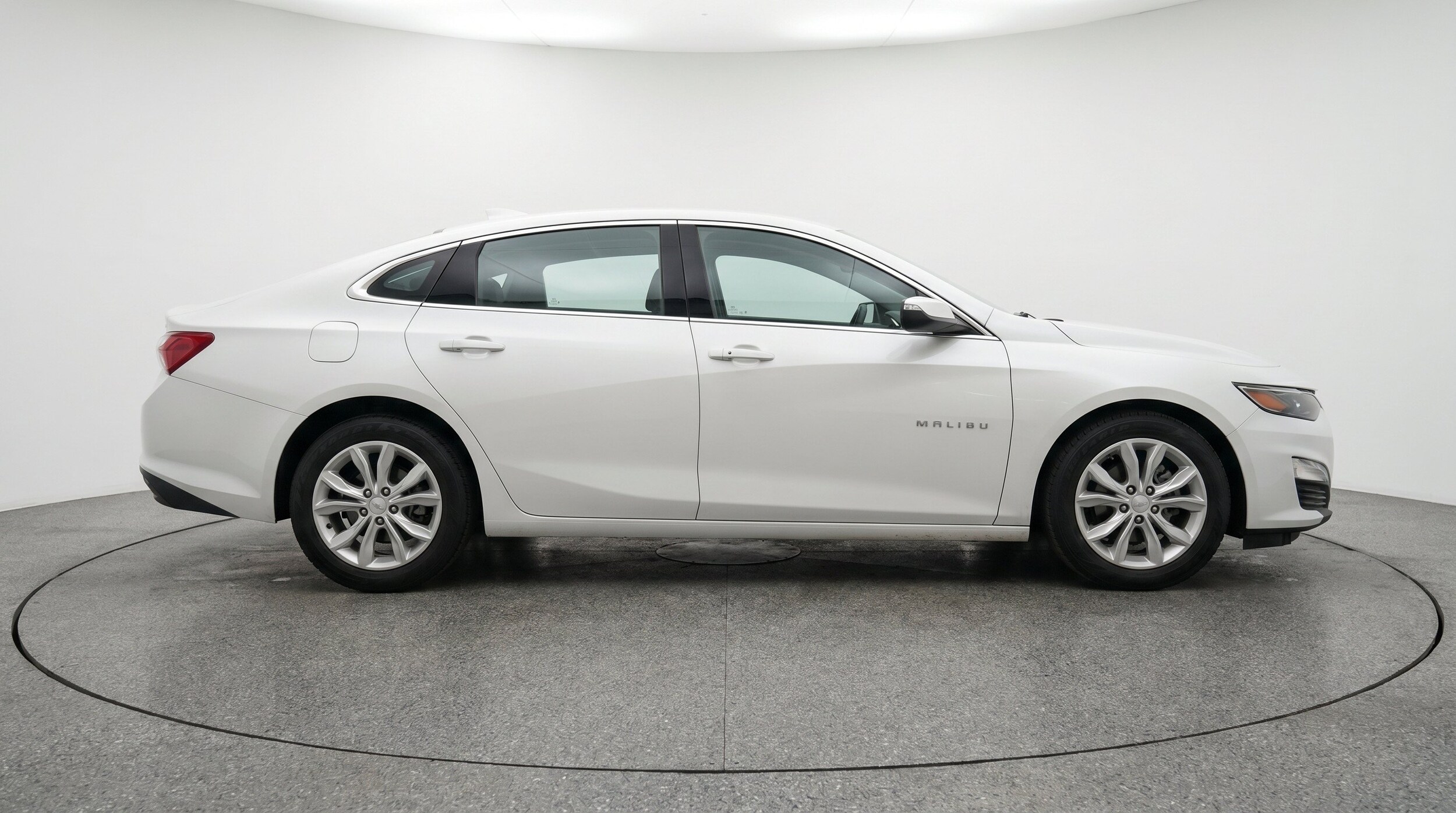 Thumbnail: 2024 Chevrolet Malibu - 11