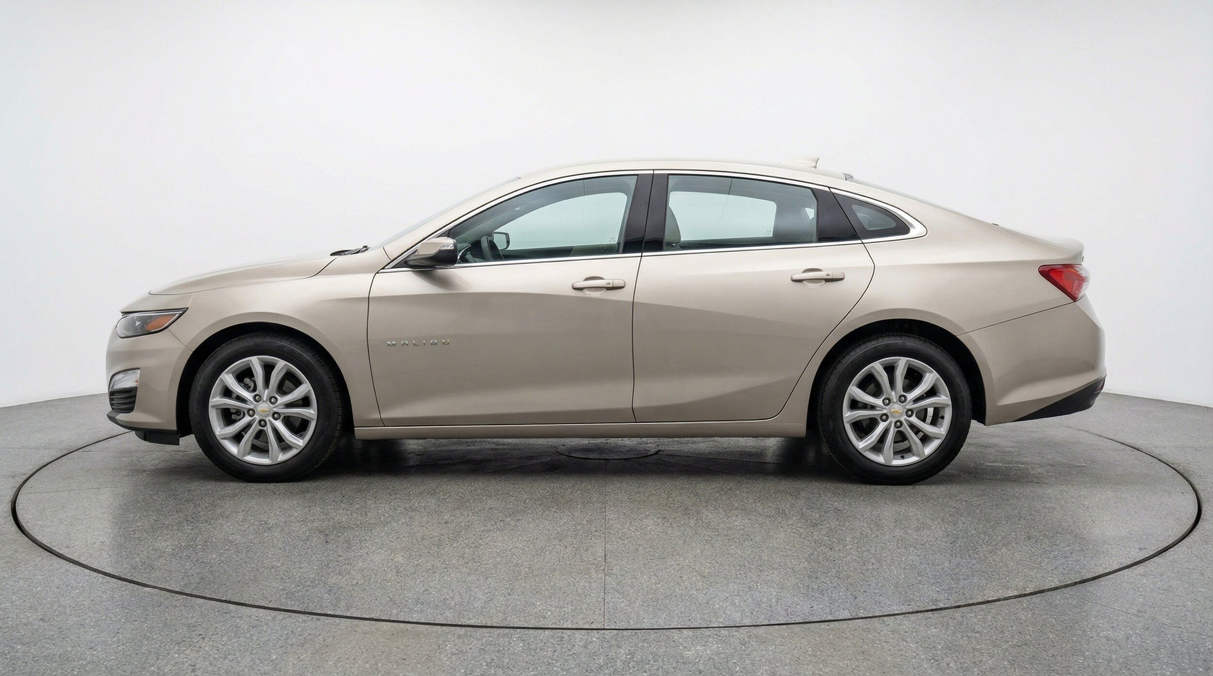 Thumbnail: 2024 Chevrolet Malibu - 5