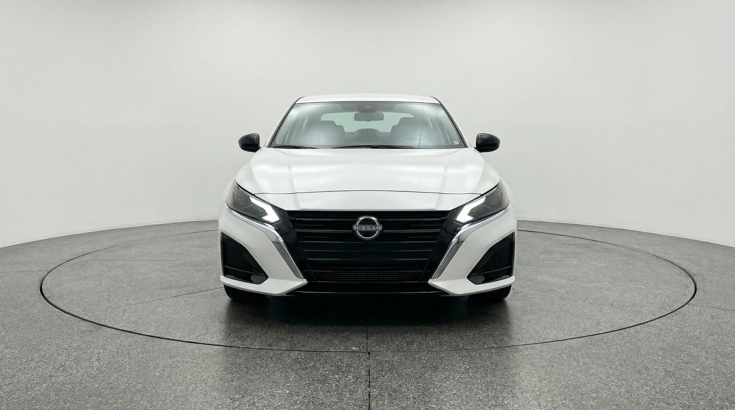 Thumbnail: 2025 Nissan Altima - 2