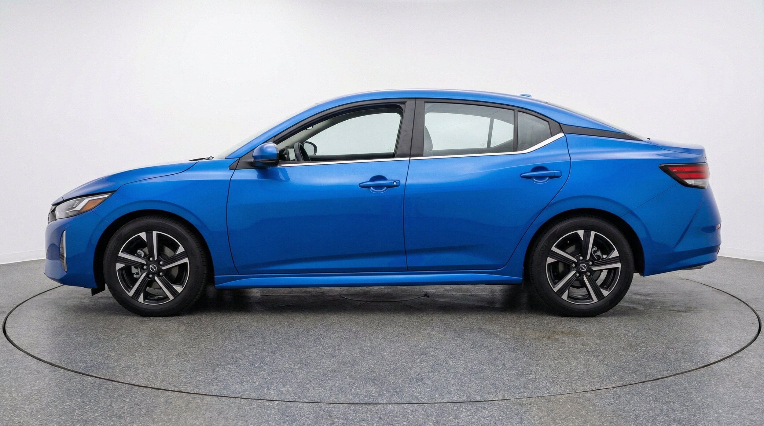 Thumbnail: 2025 Nissan Sentra - 5