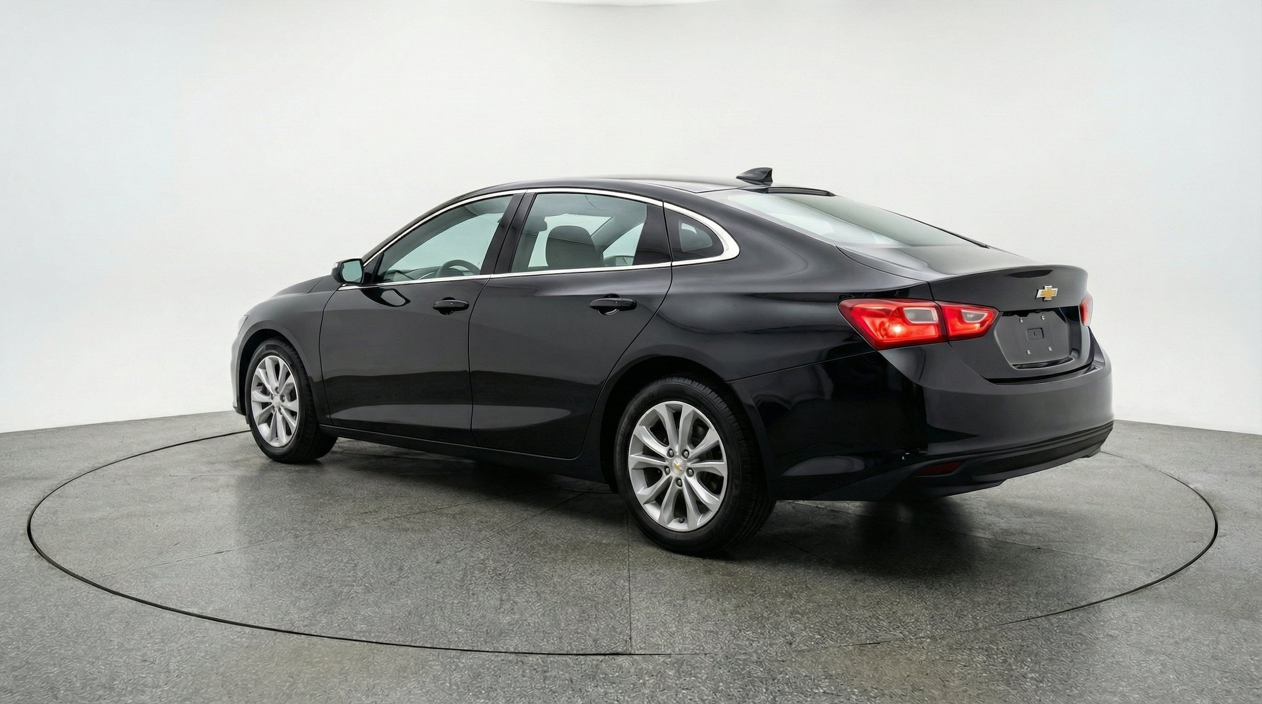 Thumbnail: 2024 Chevrolet Malibu - 6