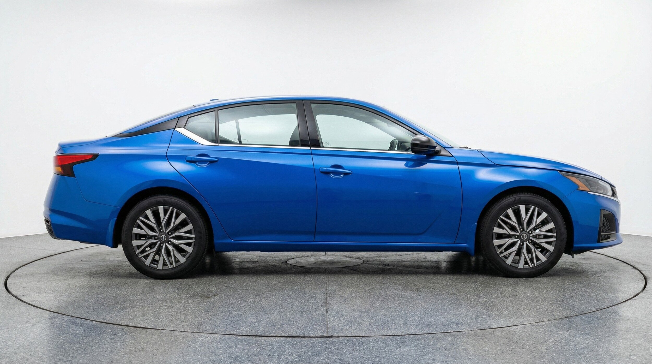 Thumbnail: 2025 Nissan Altima - 11