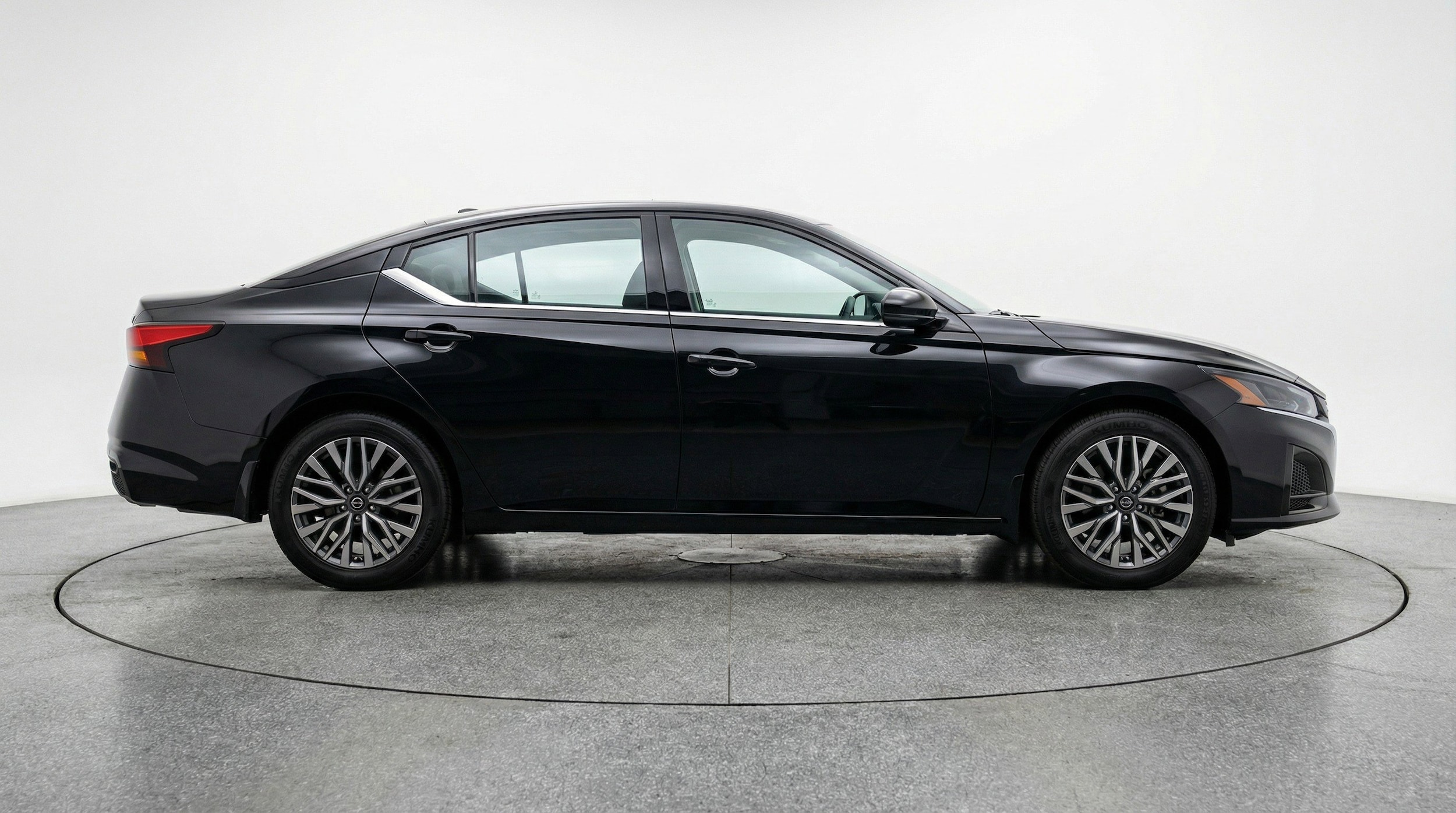 Thumbnail: 2025 Nissan Altima - 11