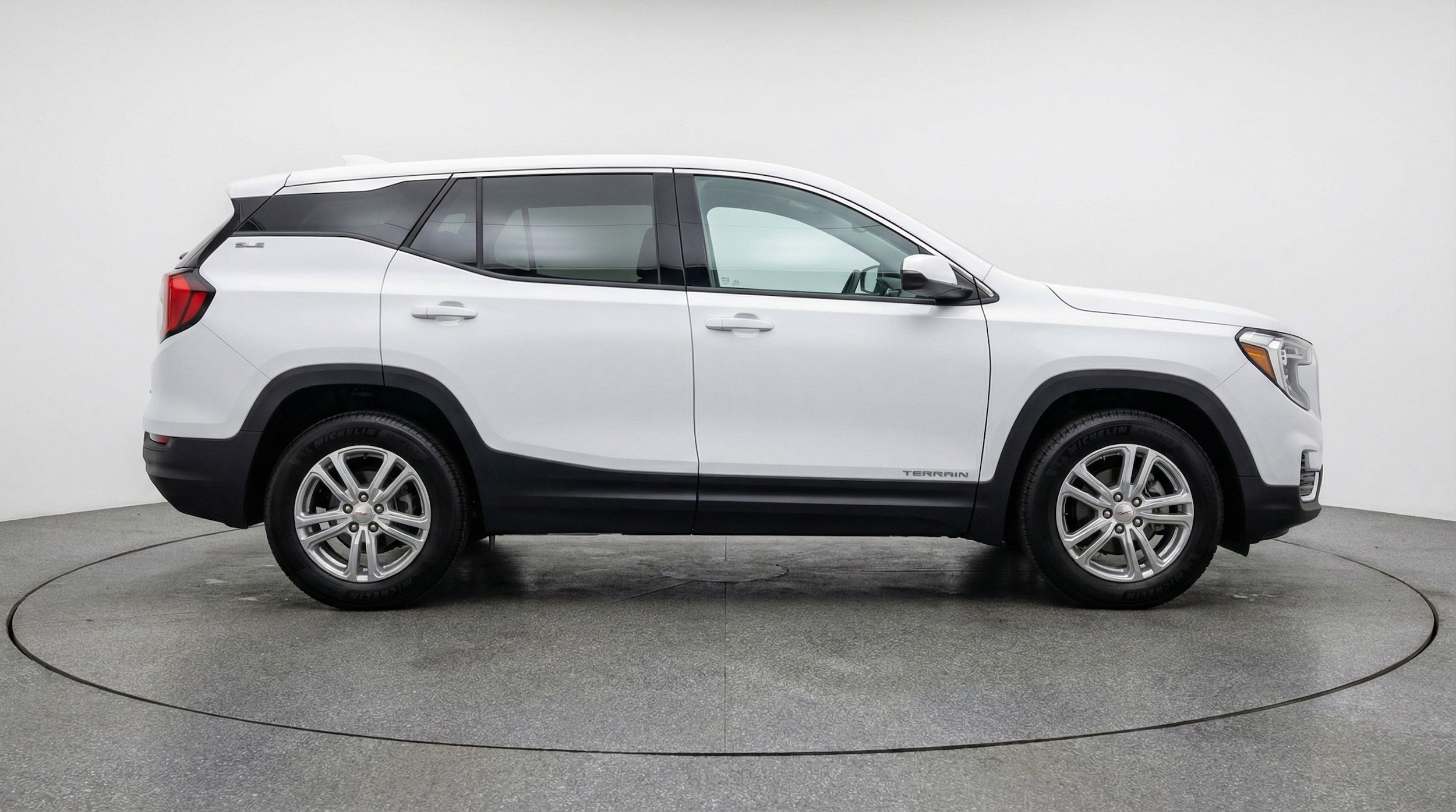 Thumbnail: 2024 GMC Terrain - 11