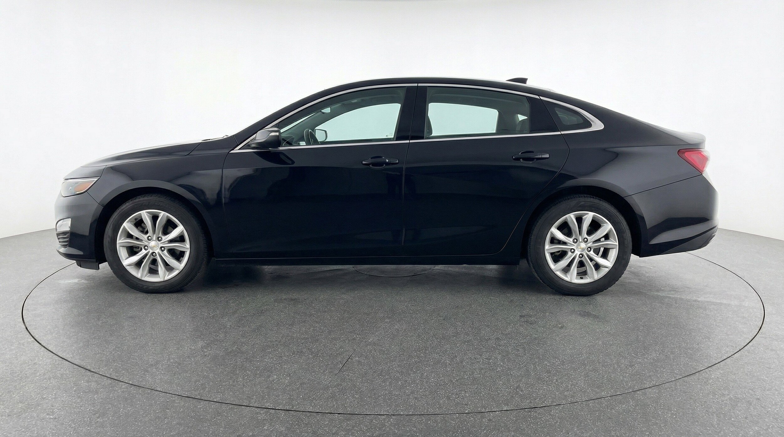 Thumbnail: 2024 Chevrolet Malibu - 5