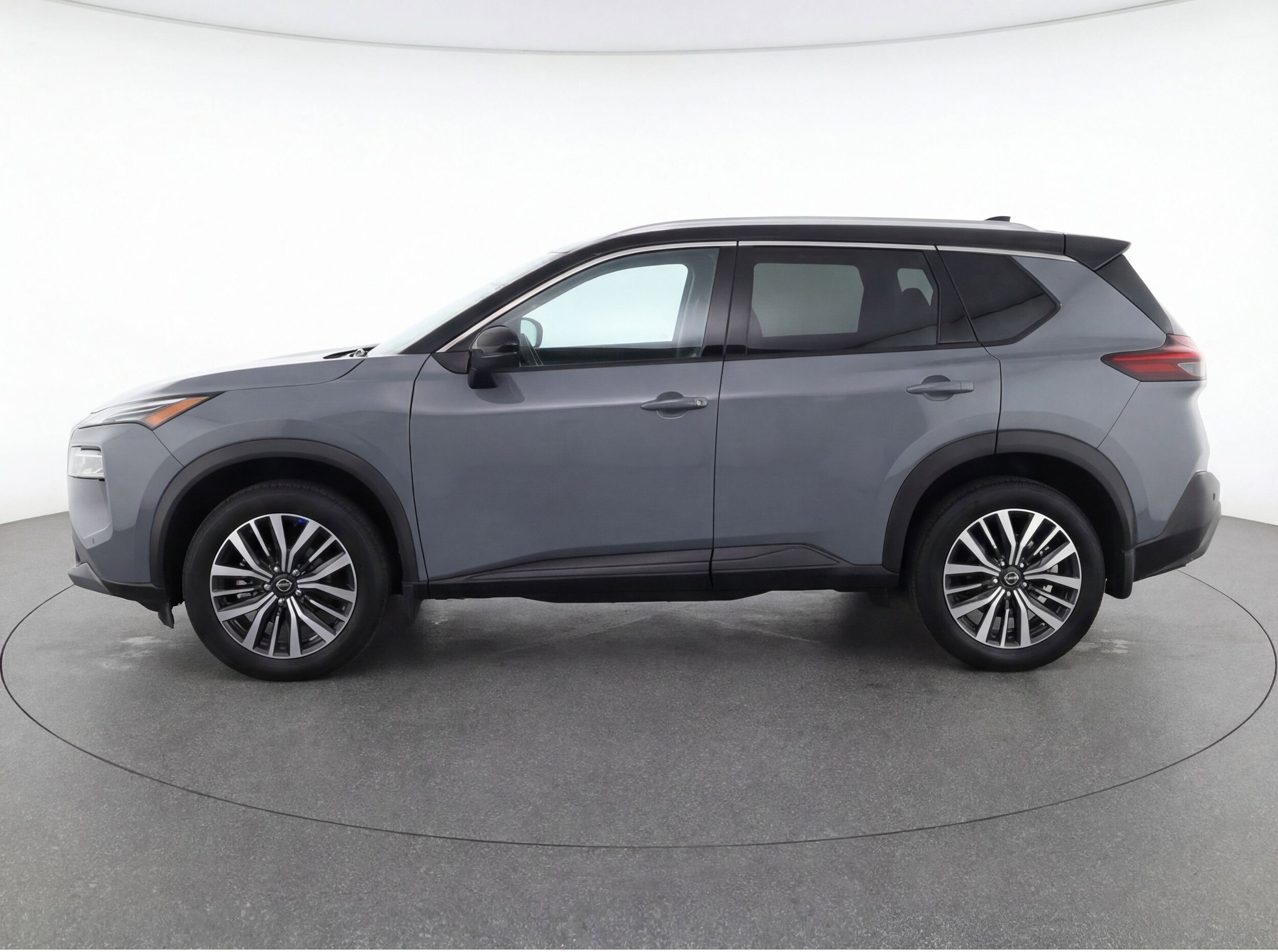 Thumbnail: 2024 Nissan Kicks - 5