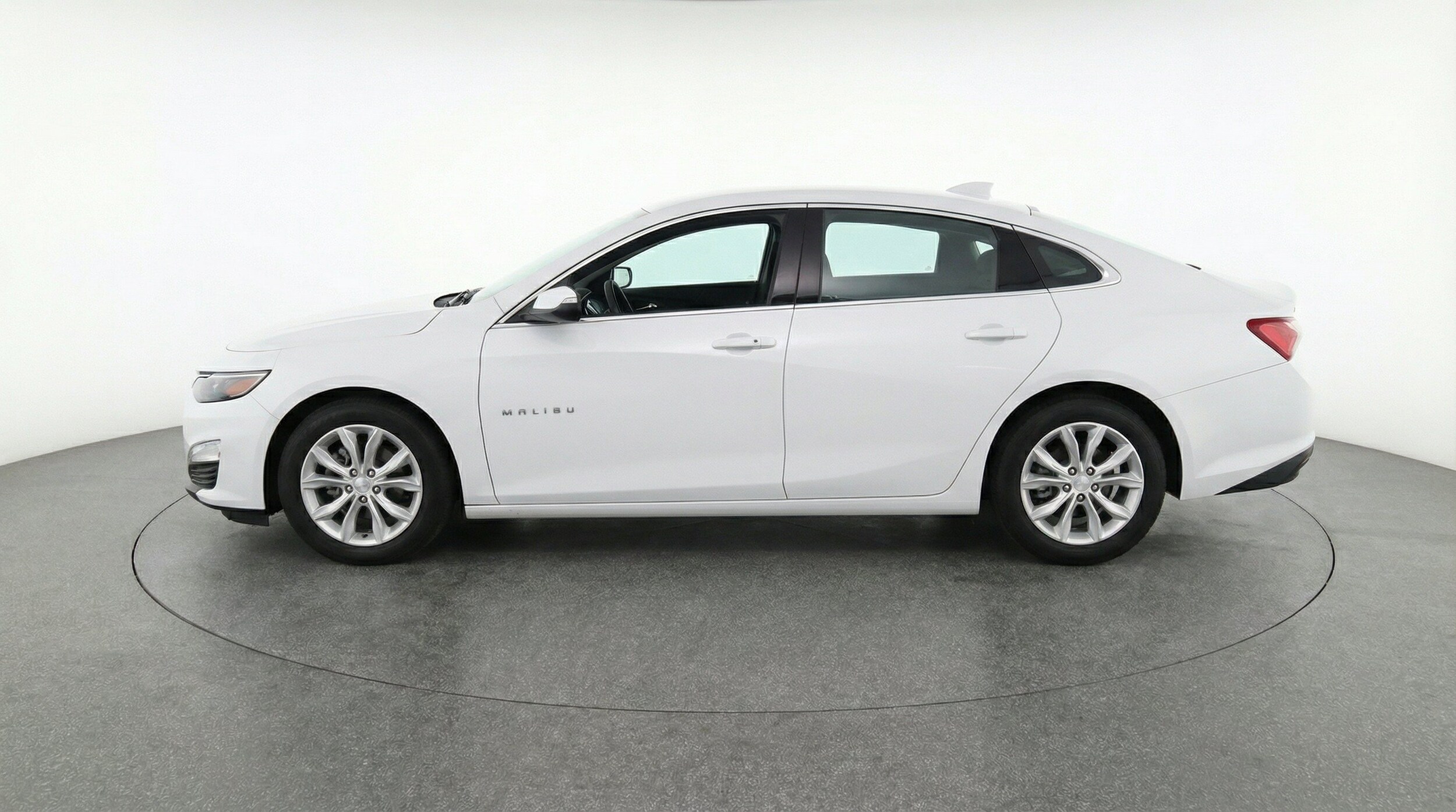 Thumbnail: 2024 Chevrolet Malibu - 5