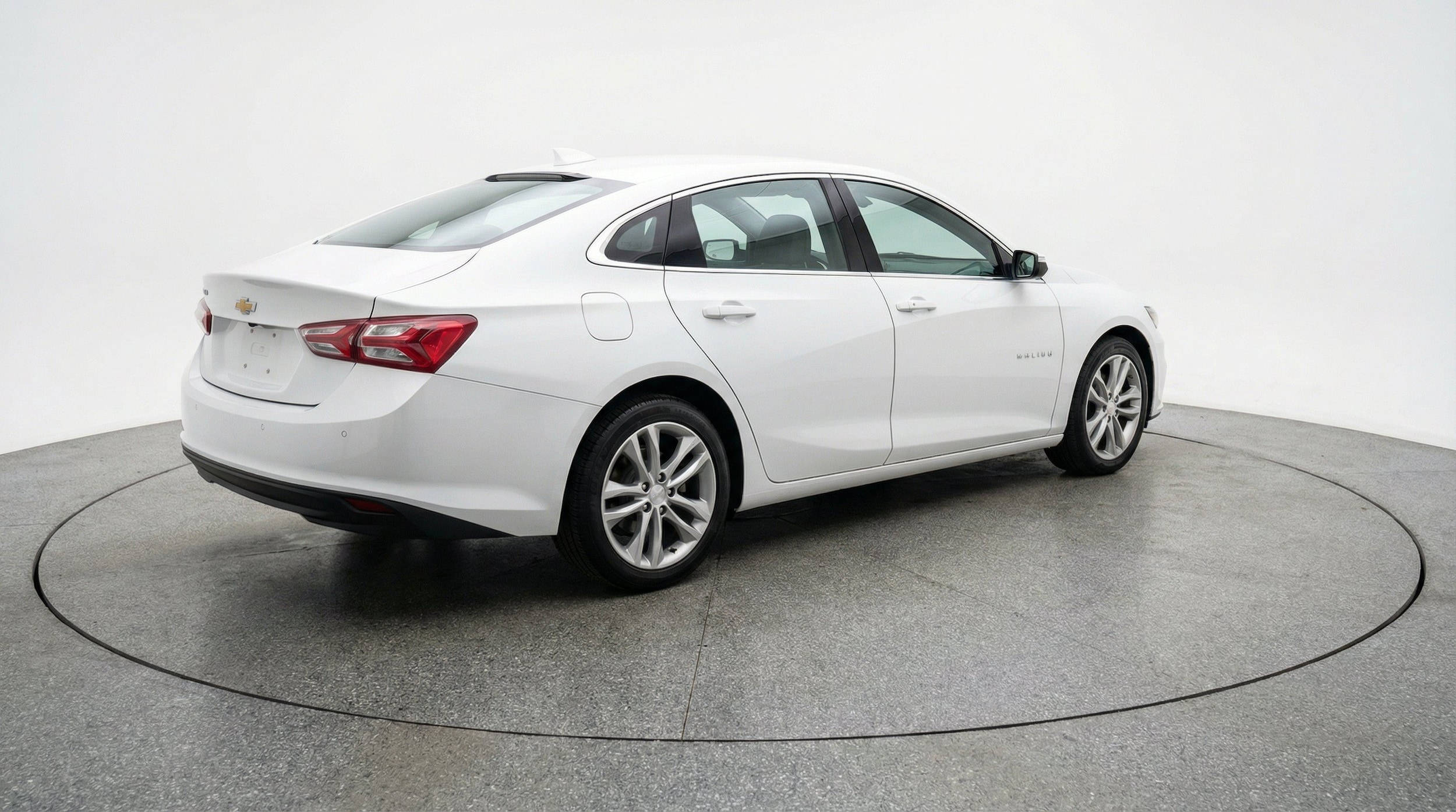 Thumbnail: 2024 Chevrolet Malibu - 9