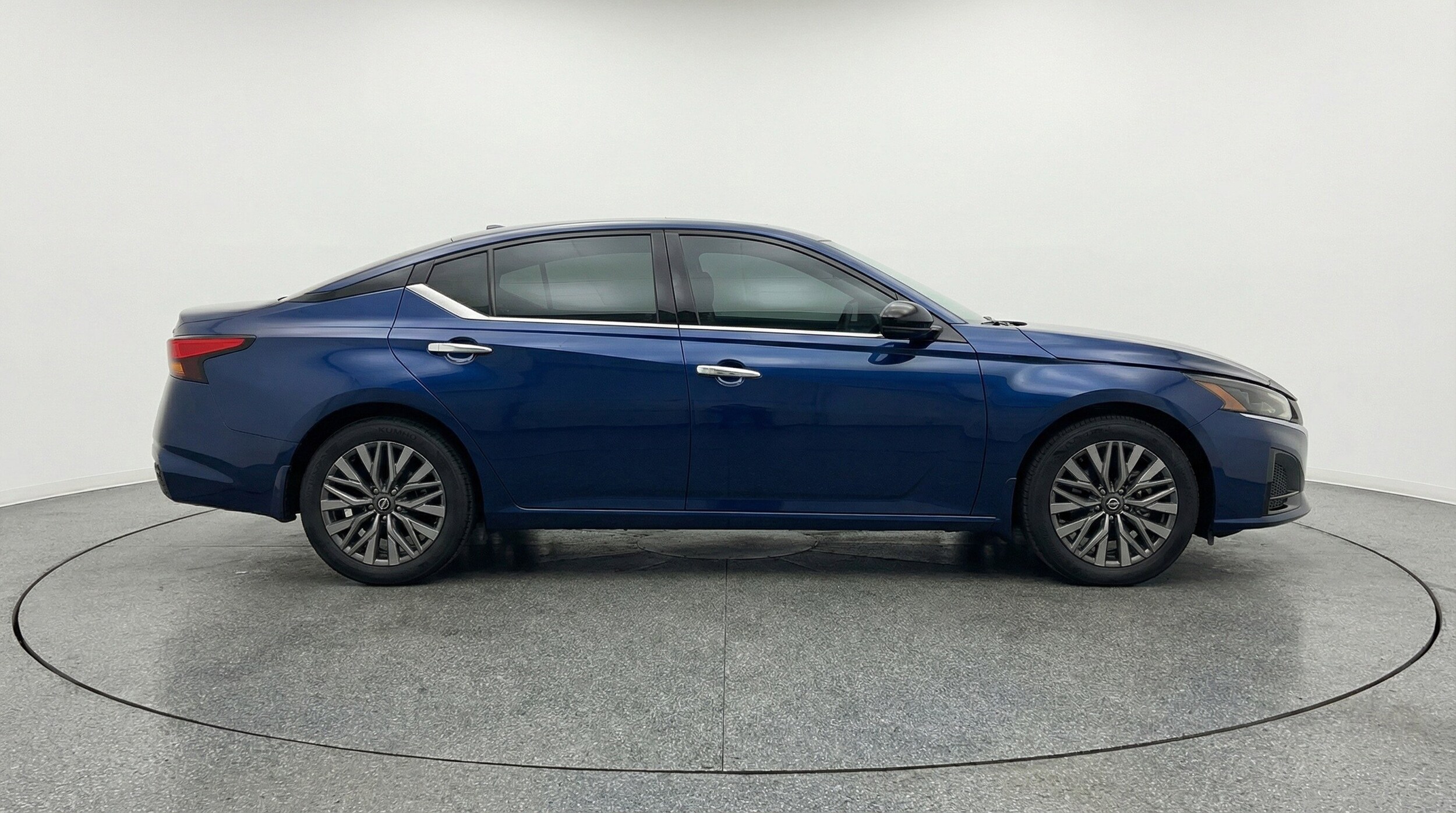 Thumbnail: 2025 Nissan Altima - 11
