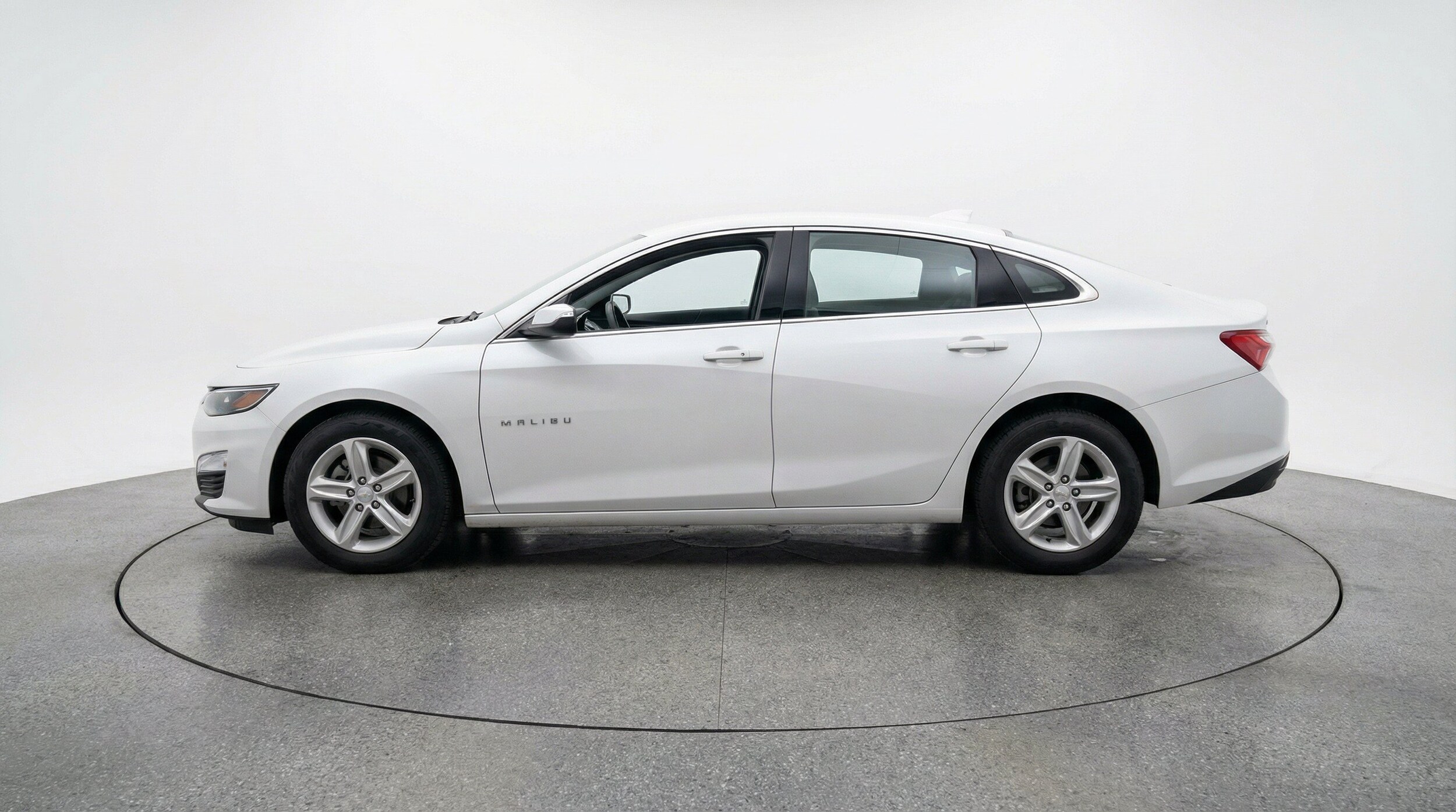 Thumbnail: 2024 Chevrolet Malibu - 5
