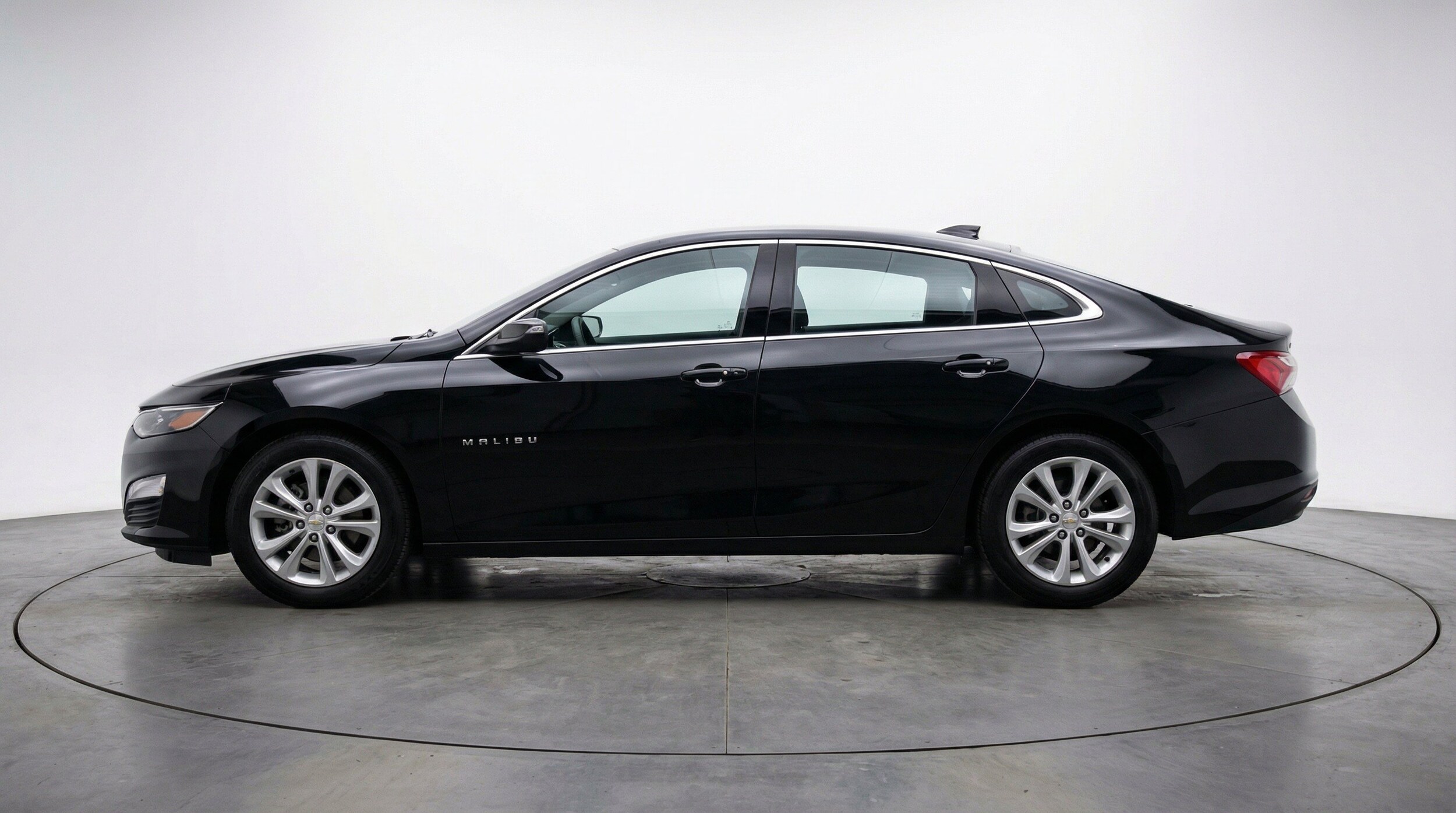 Thumbnail: 2024 Chevrolet Malibu - 5