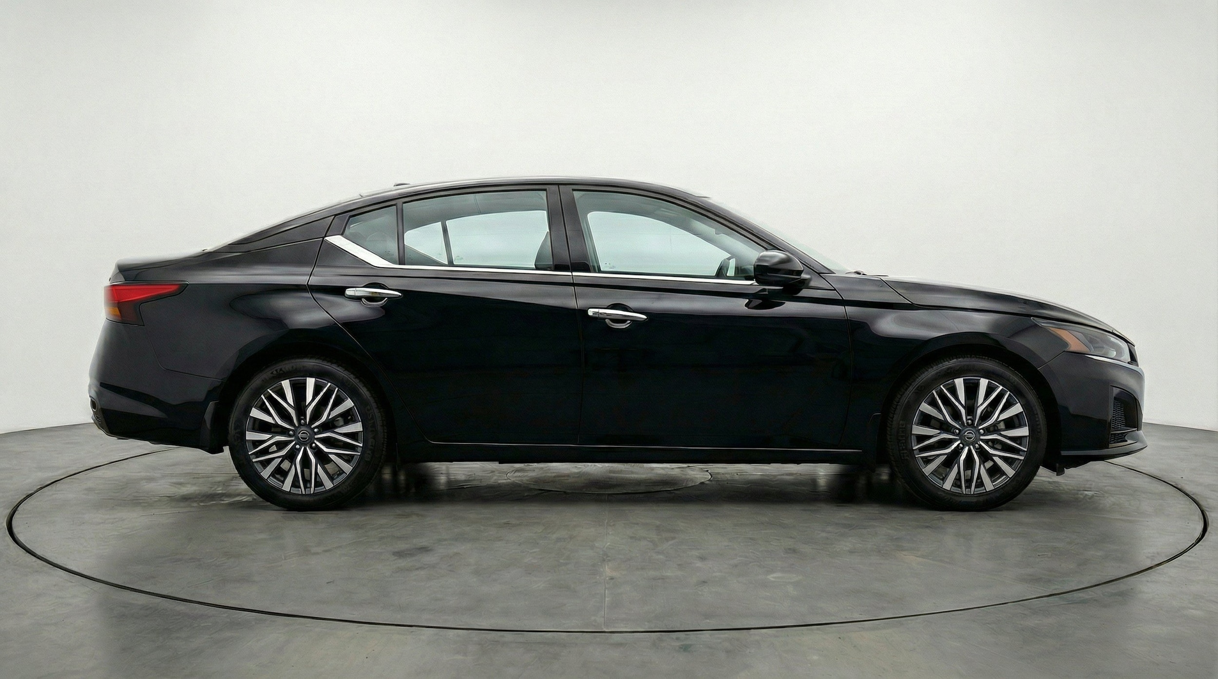 Thumbnail: 2025 Nissan Altima - 11
