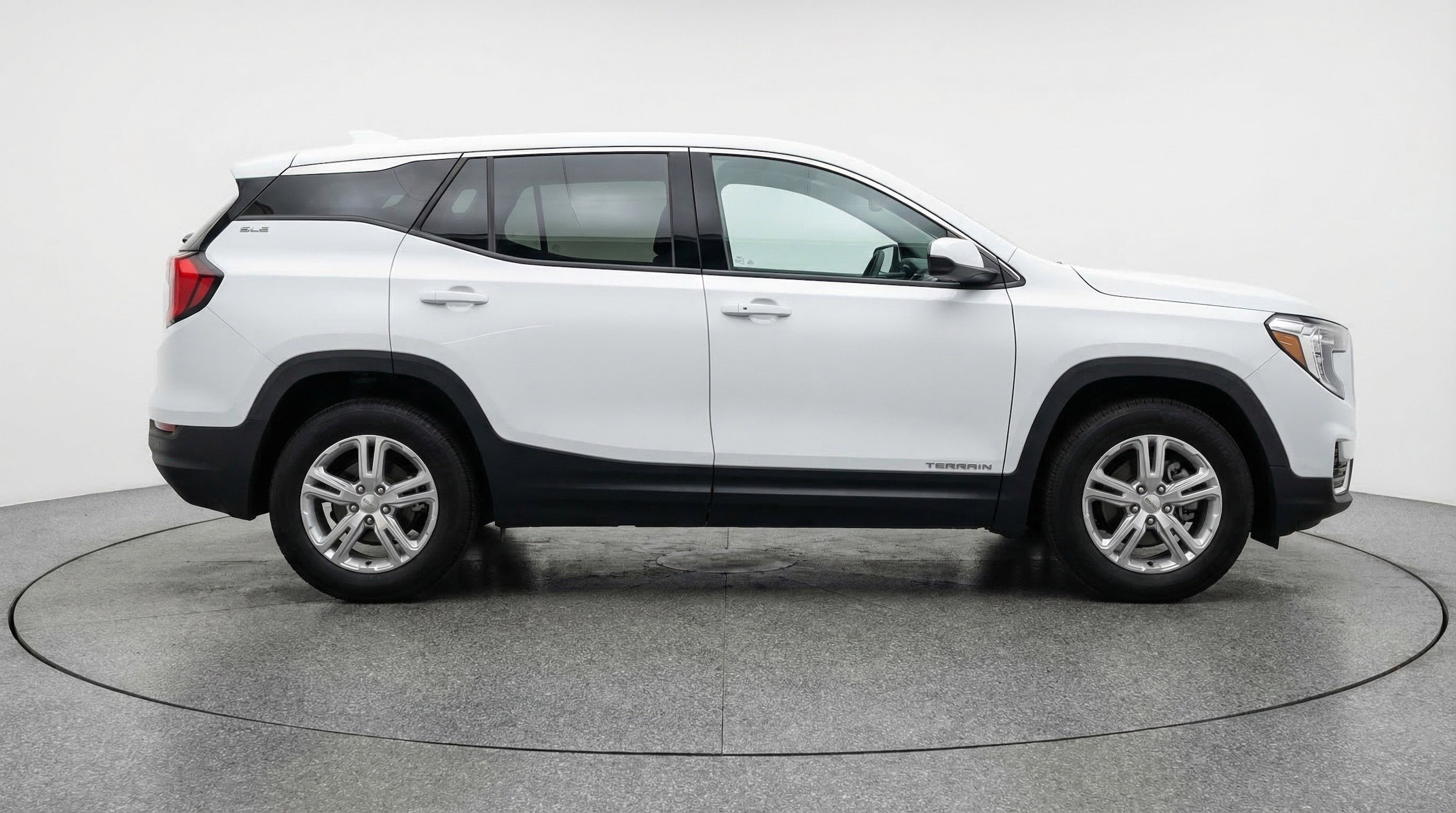 Thumbnail: 2024 GMC Terrain - 11