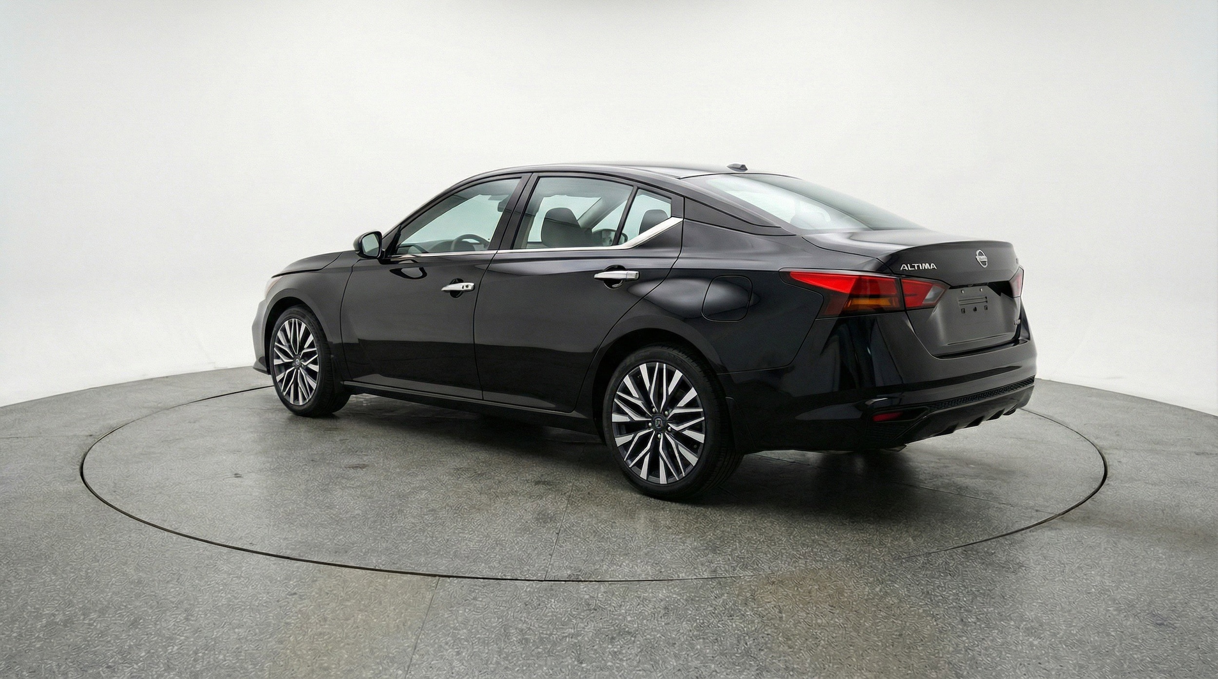 Thumbnail: 2025 Nissan Altima - 6
